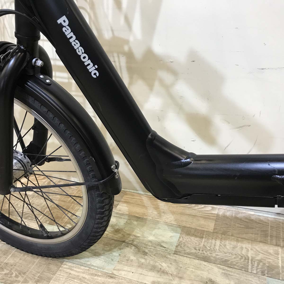 パナソニック ギュット アニーズ ブラック 20インチ KT154【中古車】