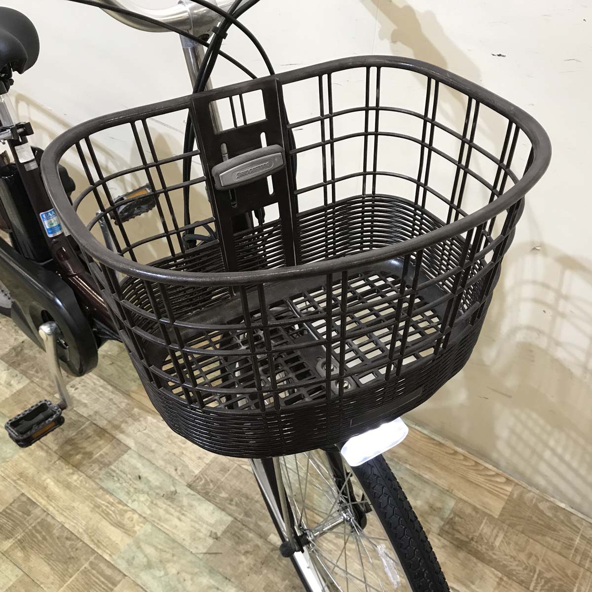 ブリヂストン アシスタ ファイン ブラウン 24インチ KY083 【中古車】