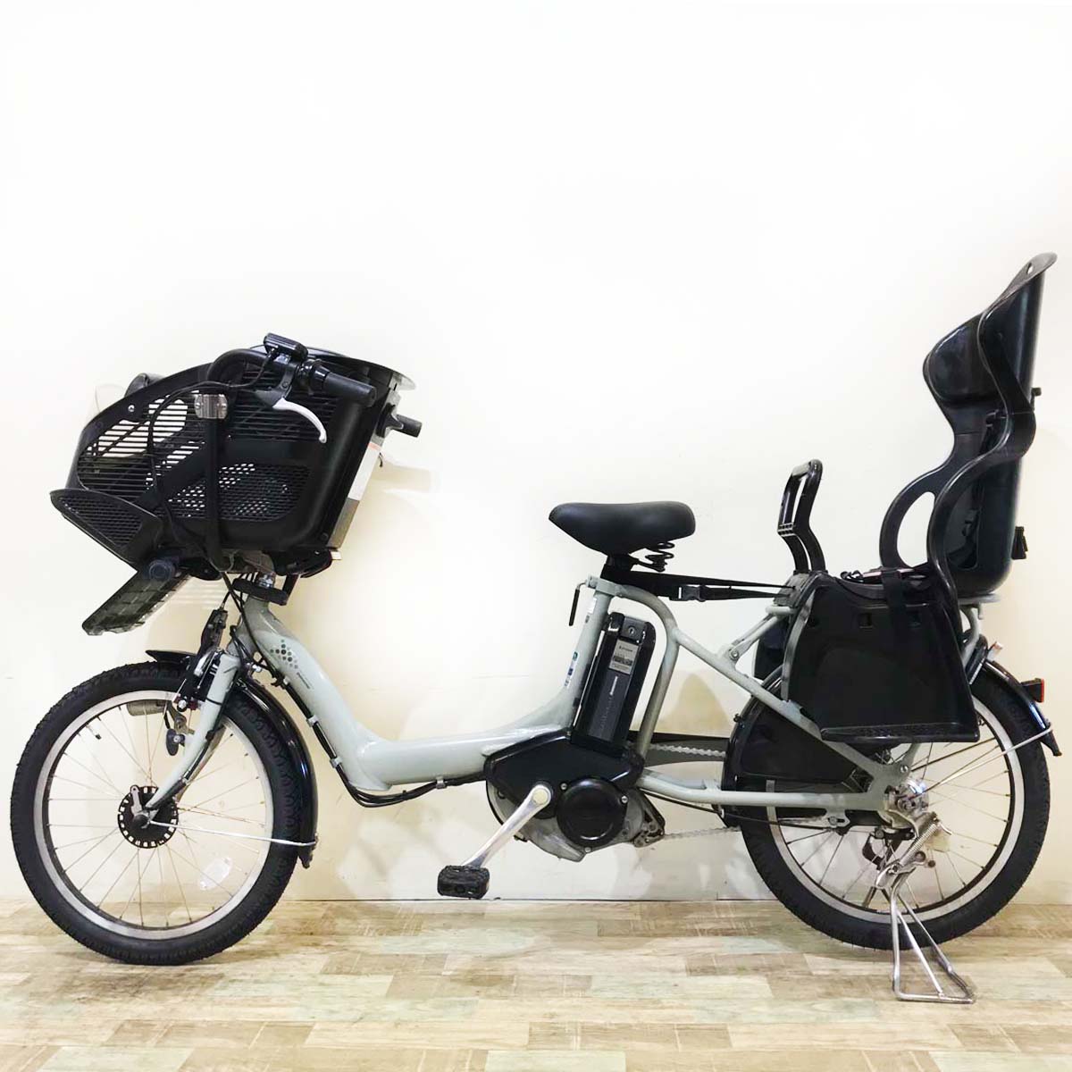 ブリヂストン アンジェリーノ プティット e グレー 20インチ KU004【中古車】