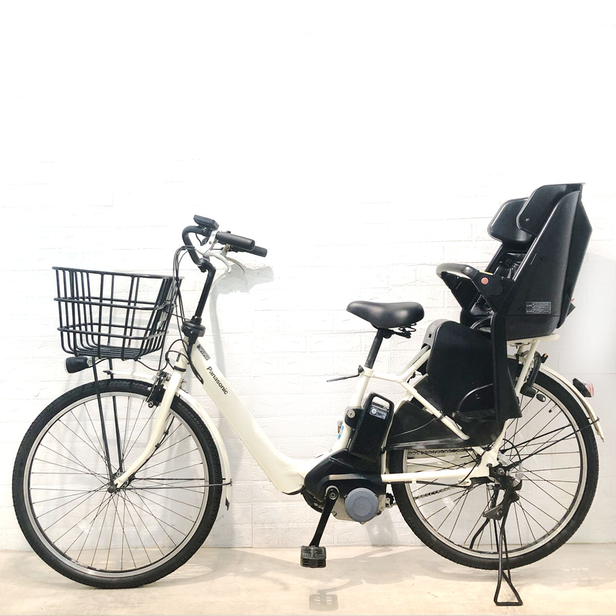 パナソニック ギュット アニーズ F DX ホワイト 26インチ YS032 【中古車】