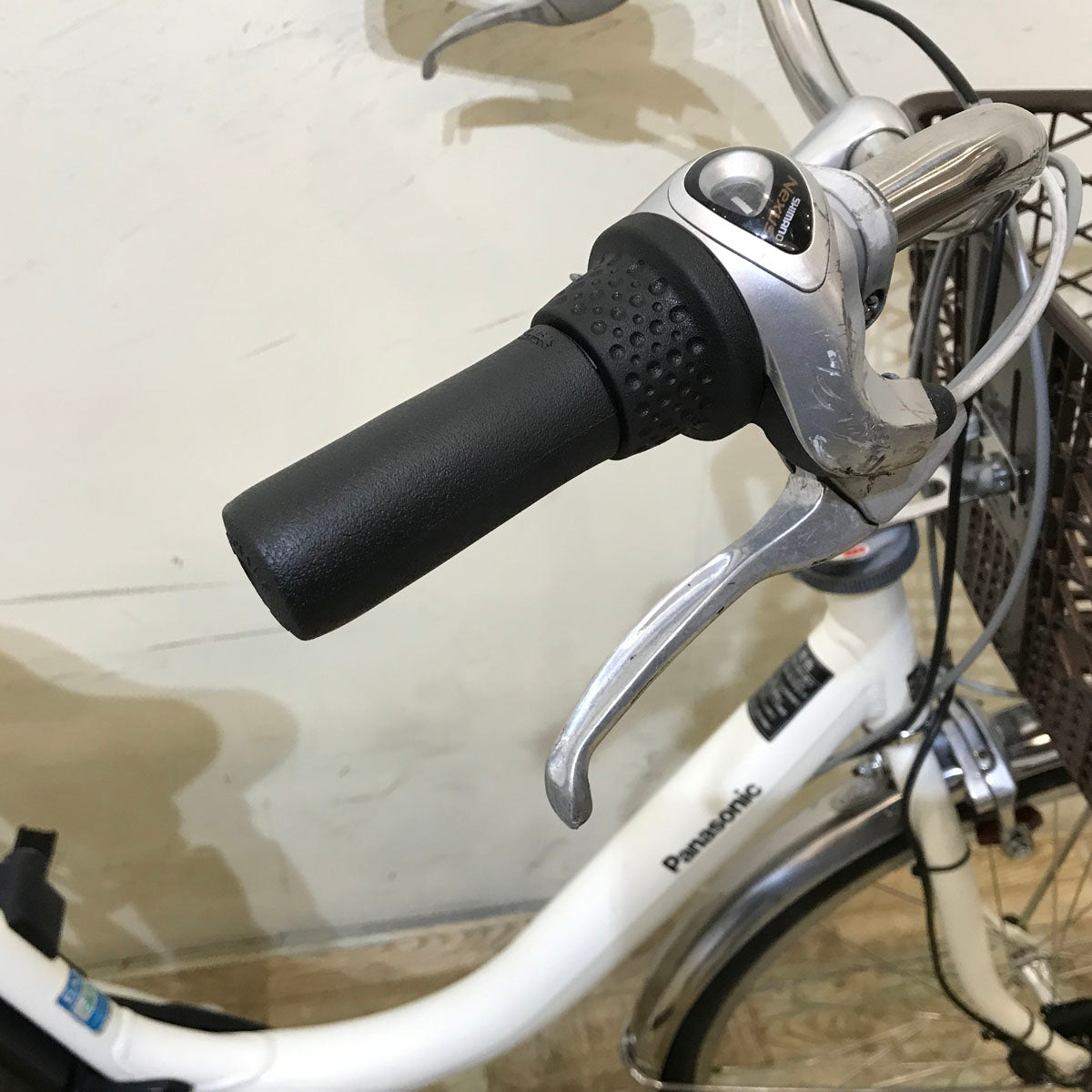 パナソニック ビビ LU ホワイト 24インチ KY088 【中古車】