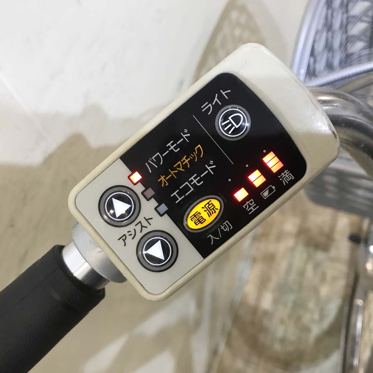 パナソニック ビビ DX シルバー 26インチ KY090 【中古車】