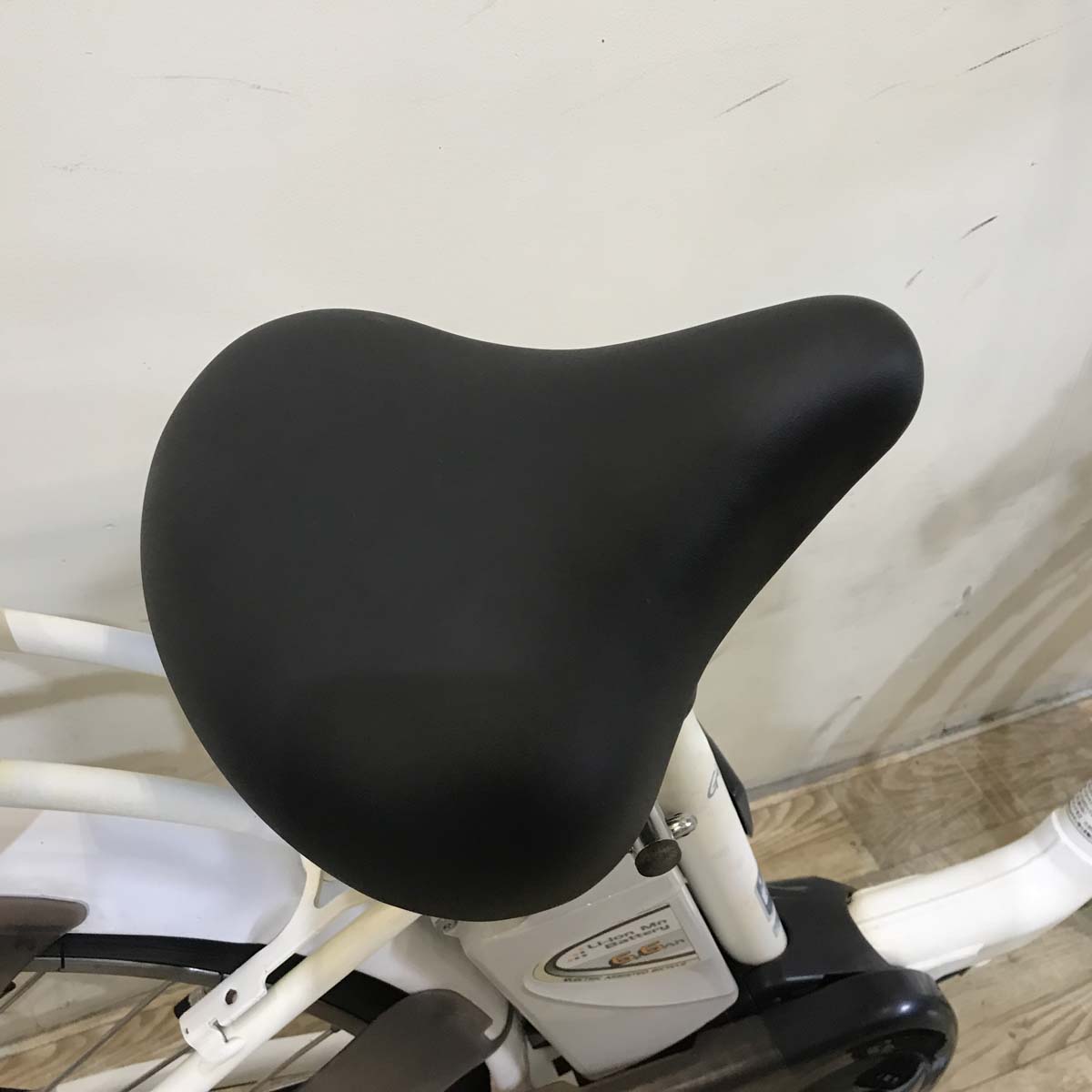 パナソニック ギュット プラス ホワイト 26インチ KU029 【中古車】