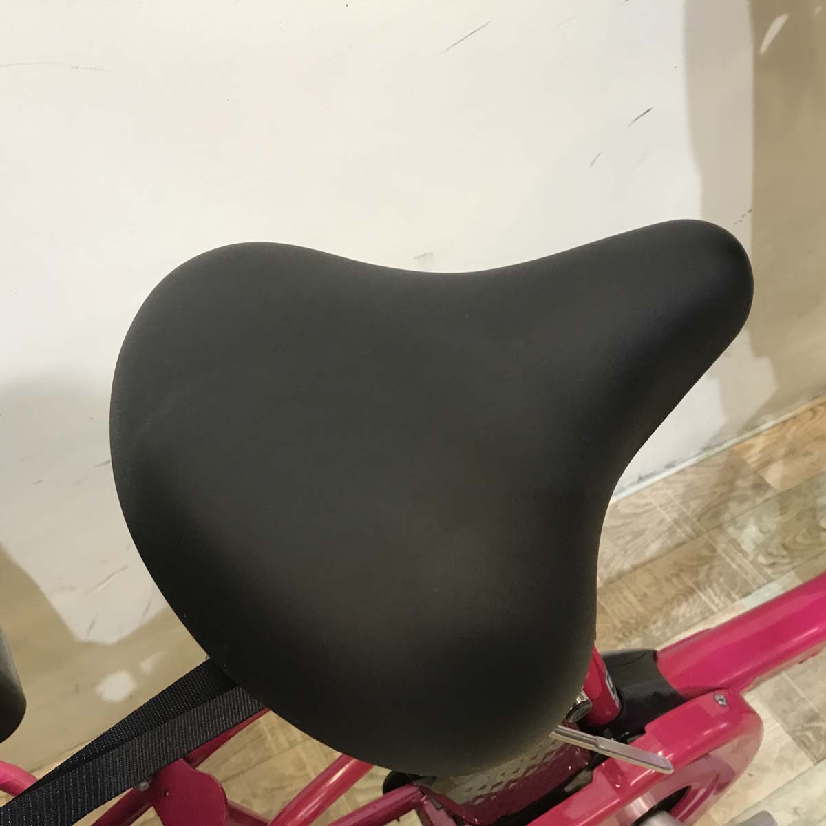 パナソニック ギュット ミニ DX ピンク 20インチ KU034【中古車】