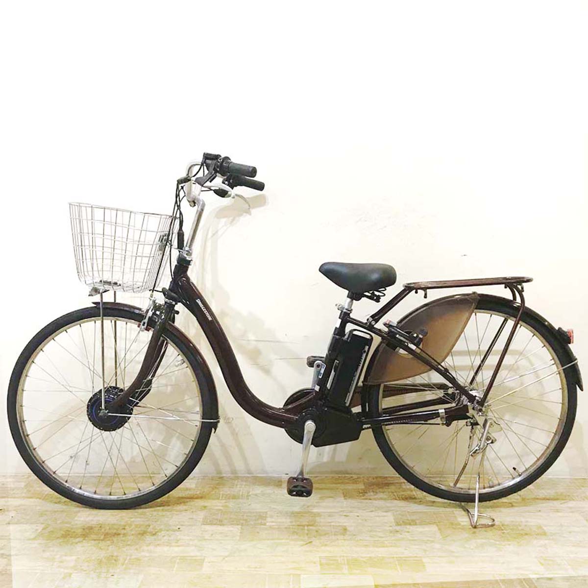 ブリヂストン フロンティア ロイヤル ブラウン 26インチ KD090【中古車】