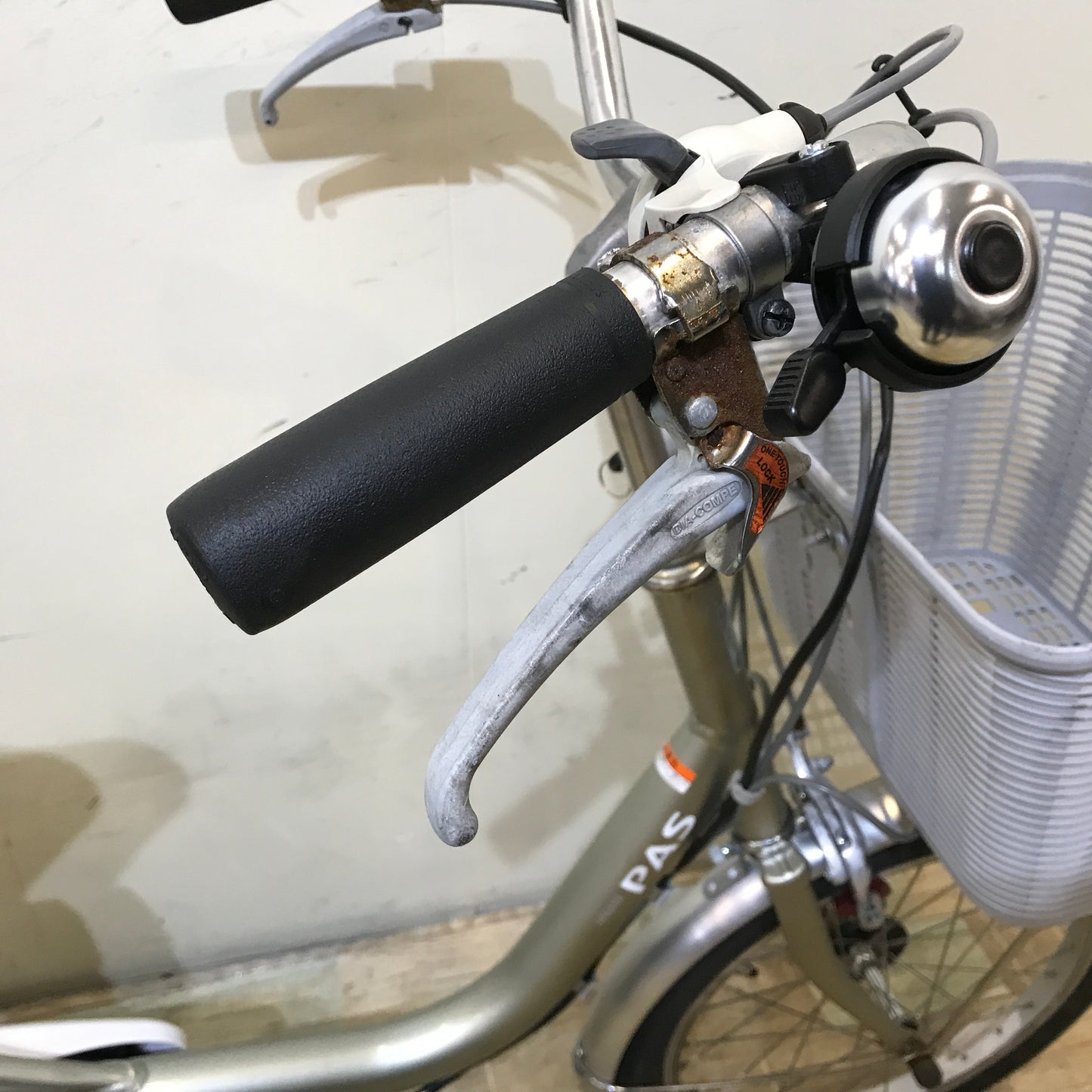 三輪ワゴン ヤマハ PAS ワゴン ゴールド 前18×後16インチ KP093 【中古車】