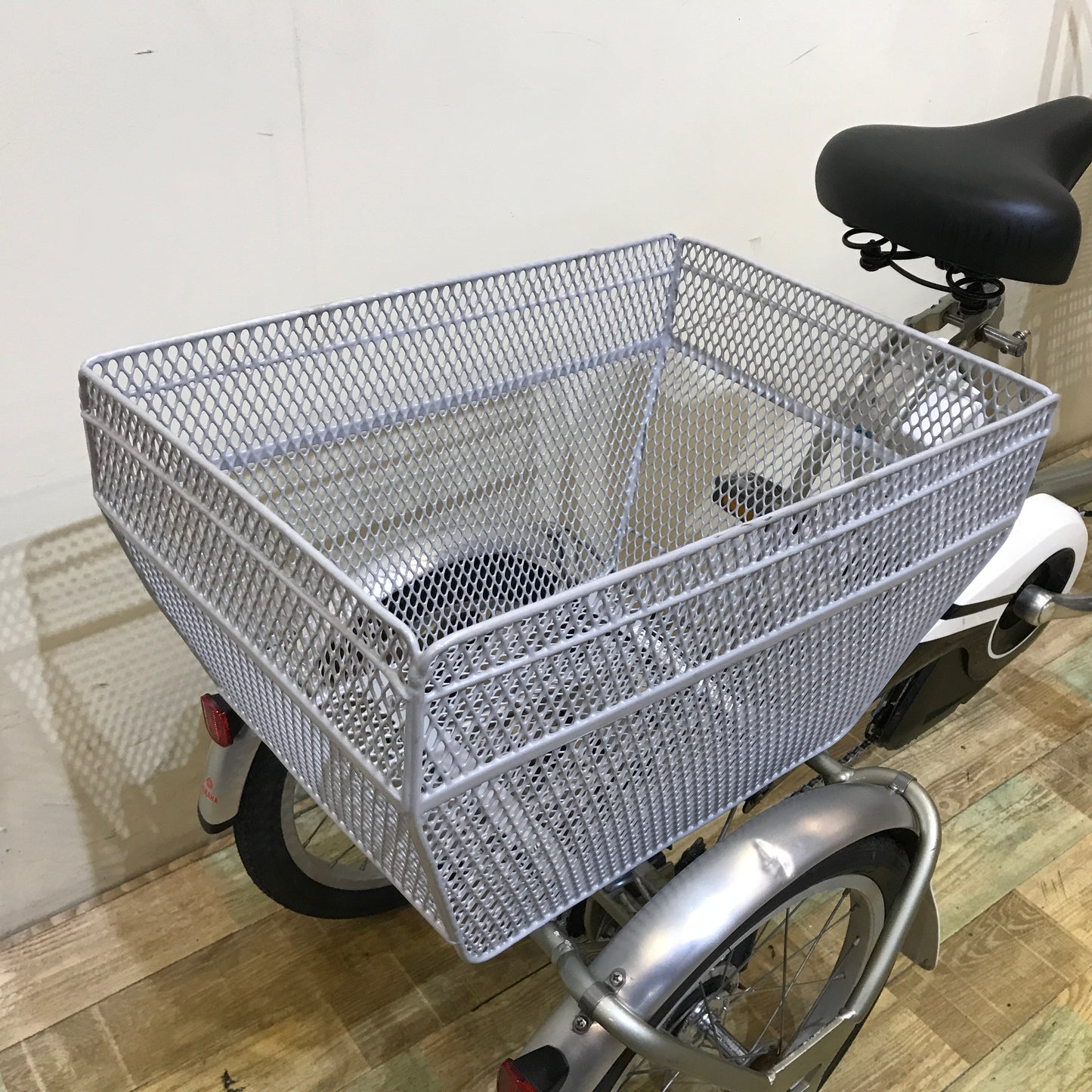 三輪ワゴン ヤマハ PAS ワゴン ゴールド 前18×後16インチ KP093 【中古車】