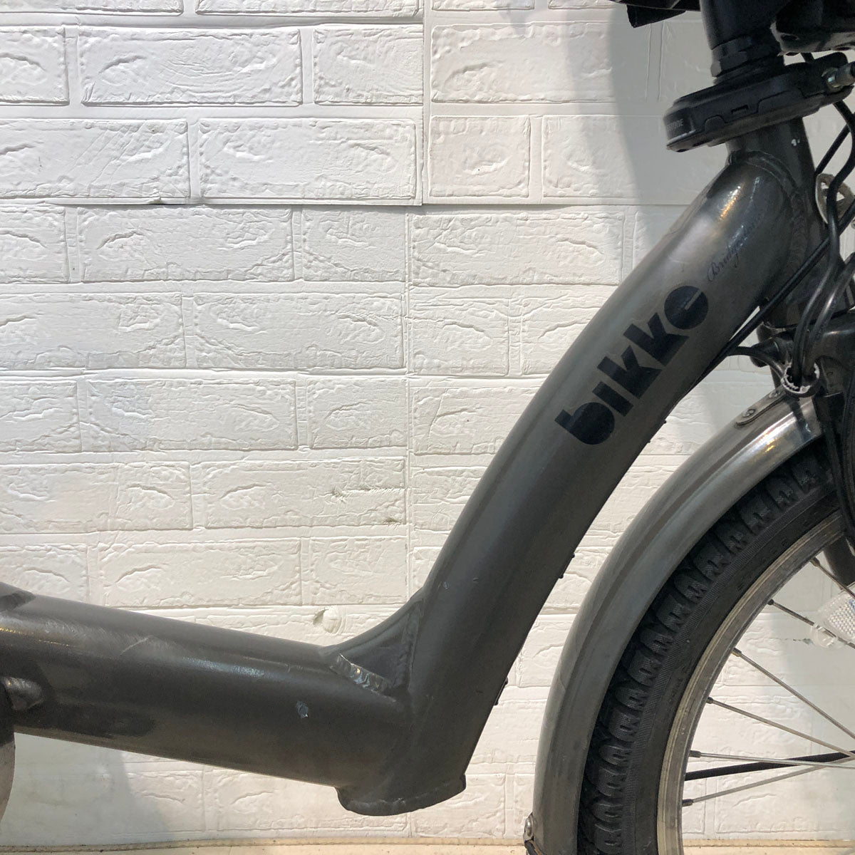 ブリヂストン bikke POLAR e ビッケ ポーラー イー グレー 20インチ YX068 【中古車】
