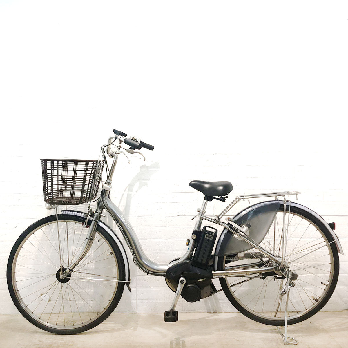 ブリヂストン アシスタ ロイヤル シルバー 26インチ YS083【中古車】