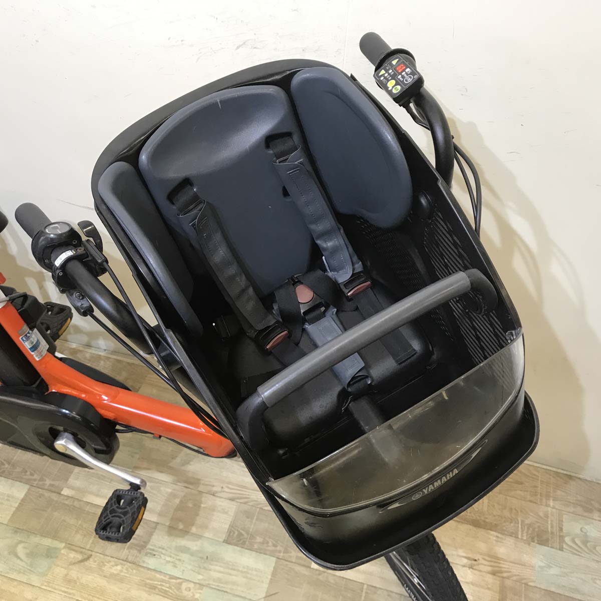 ブリヂストン アンジェリーノ プティット e オレンジ 20インチ KZ002【中古車】