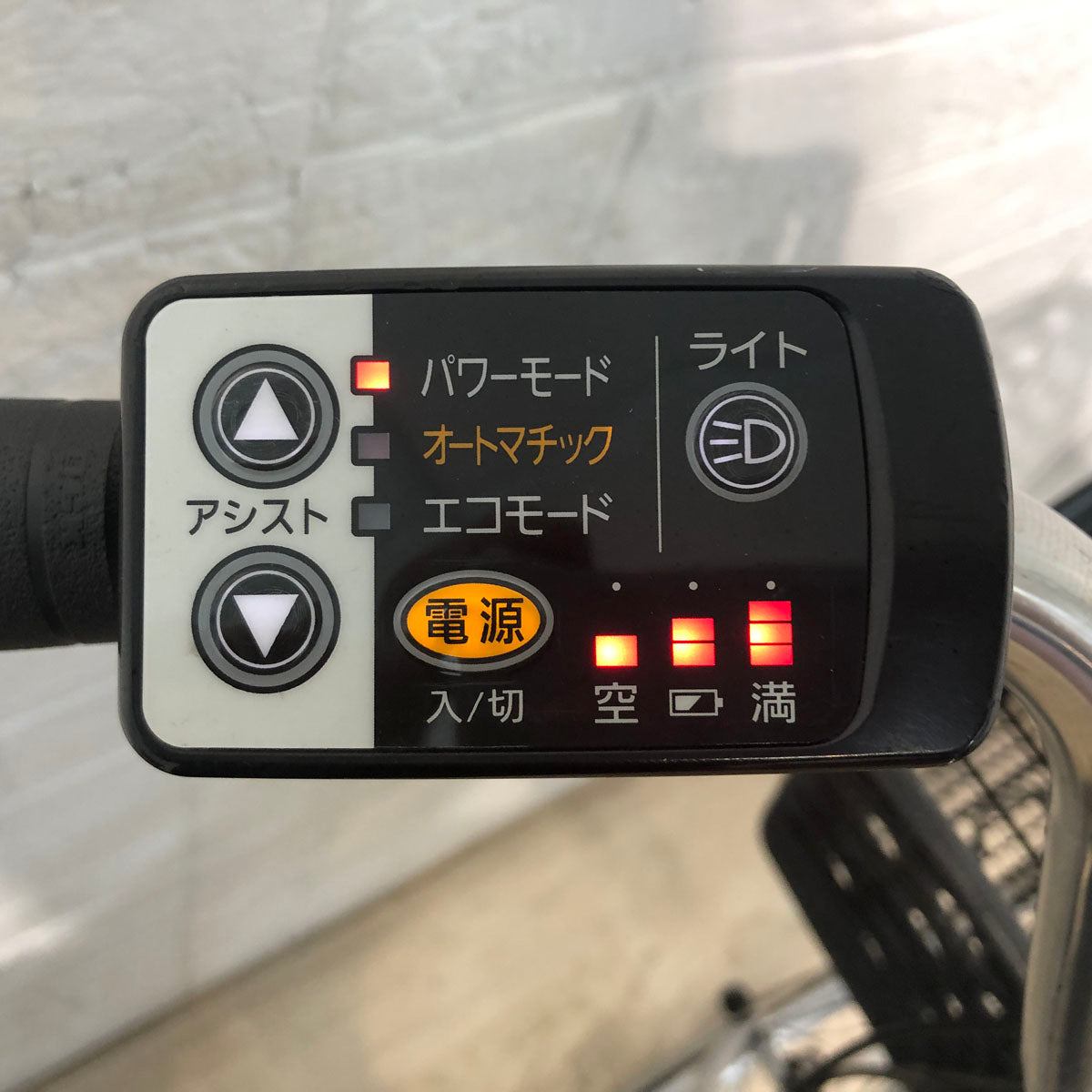 パナソニック ビビ SX シルバー 26インチ YX081 【中古車】