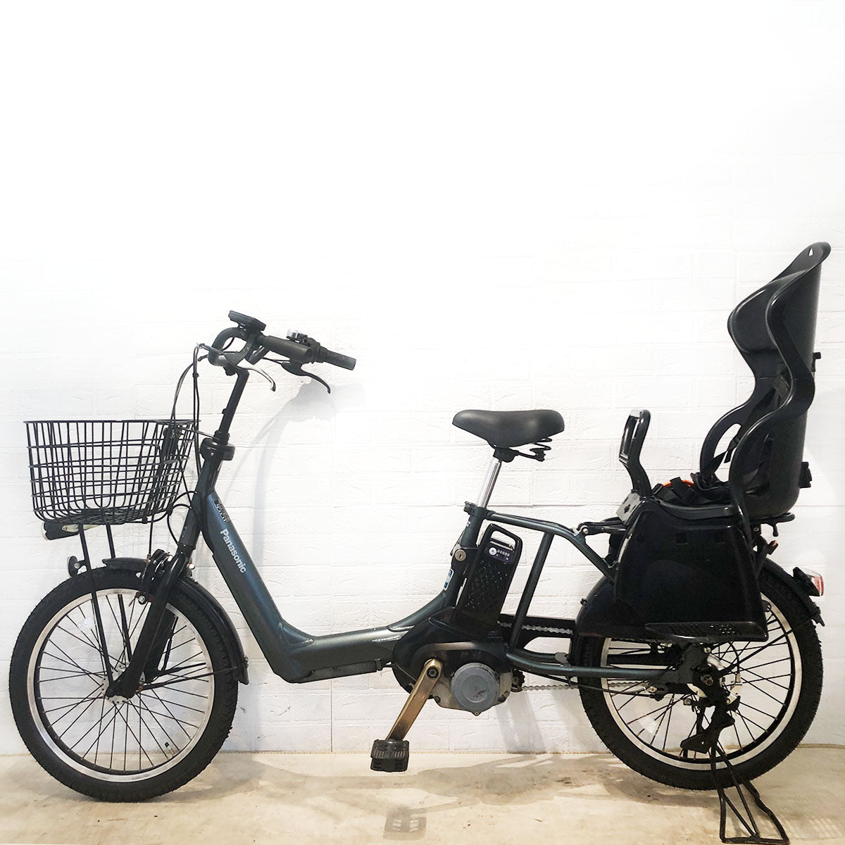 パナソニック ギュット アニーズ グレー 20インチ YN104【中古車】