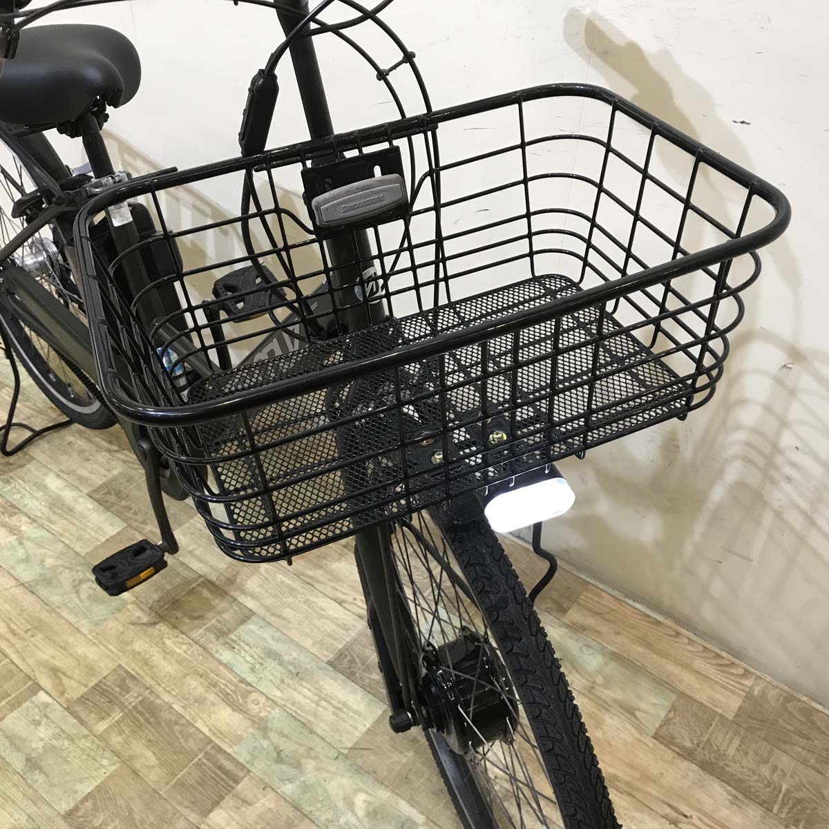 ブリヂストン ステップクルーズ e カーキ 26インチ KZ015 【中古車】