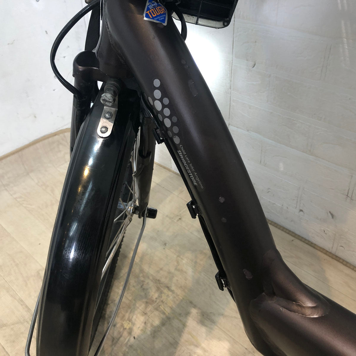 ブリヂストン アンジェリーノ プティット e ブラウン 20インチ YX105【中古車】