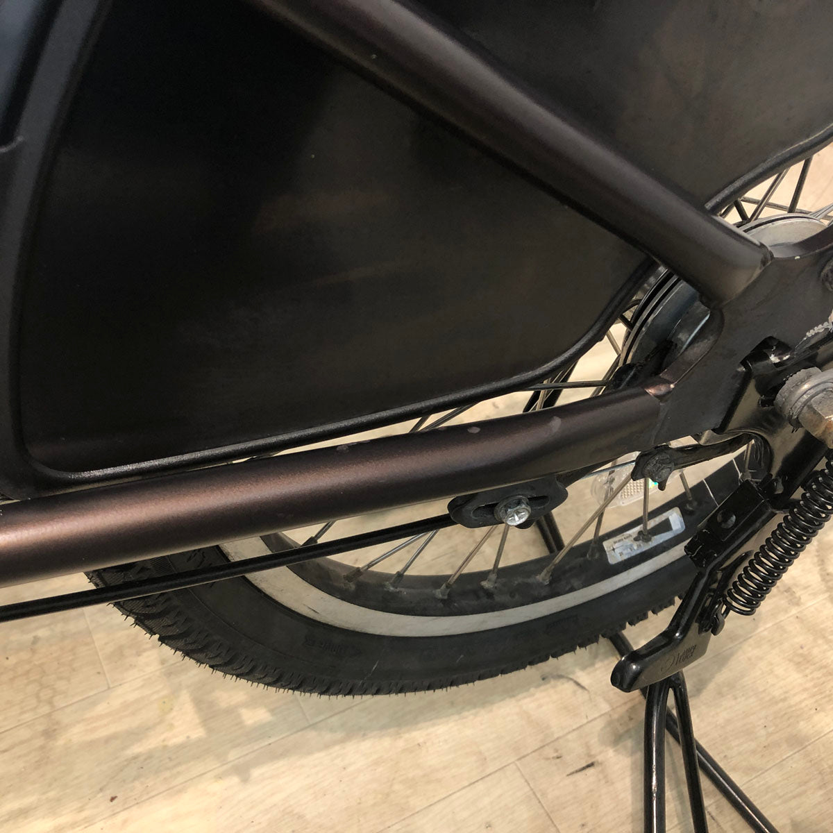 ブリヂストン アンジェリーノ プティット e ブラウン 20インチ YX105【中古車】