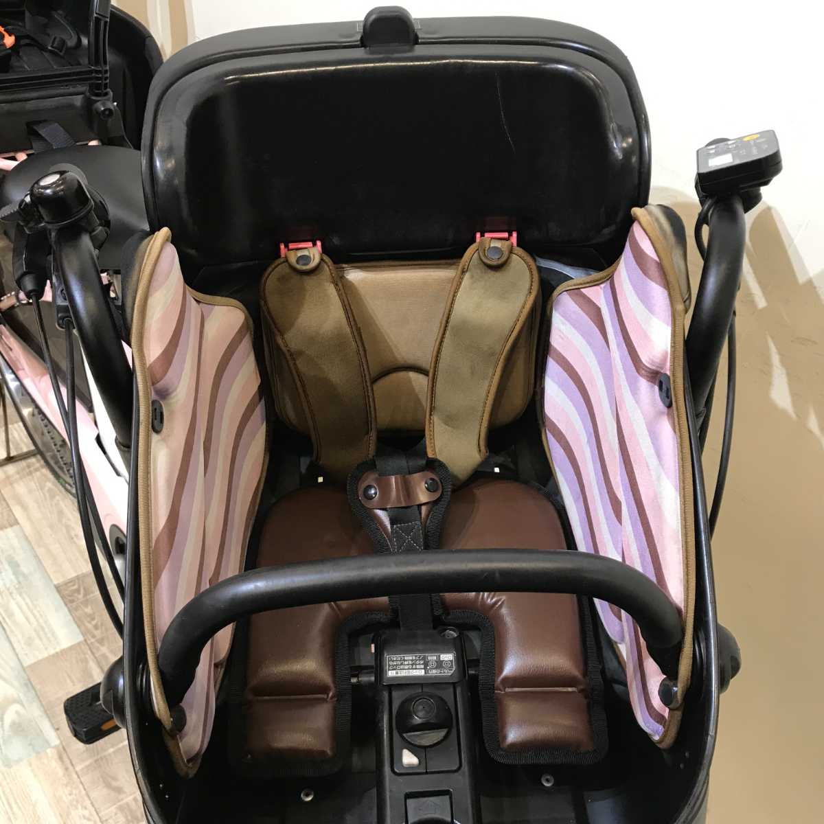 パナソニック ギュット ピンク 前22×後26インチ KQ002 【中古車】