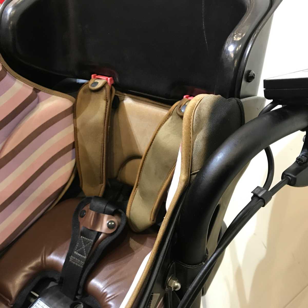 パナソニック ギュット ピンク 前22×後26インチ KQ002 【中古車】