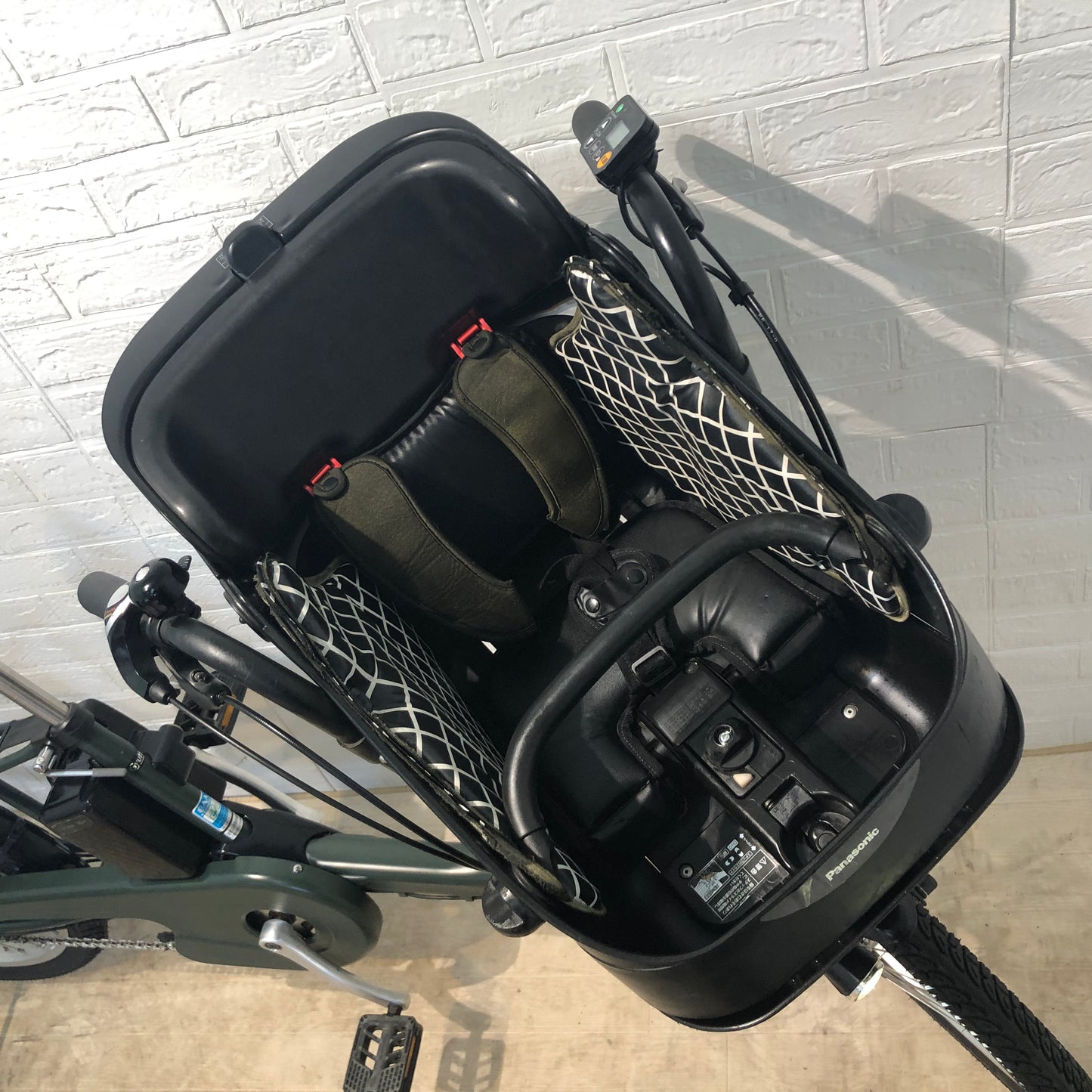 パナソニック ギュット ミニ DX グリーン 20インチ YN120【中古車】