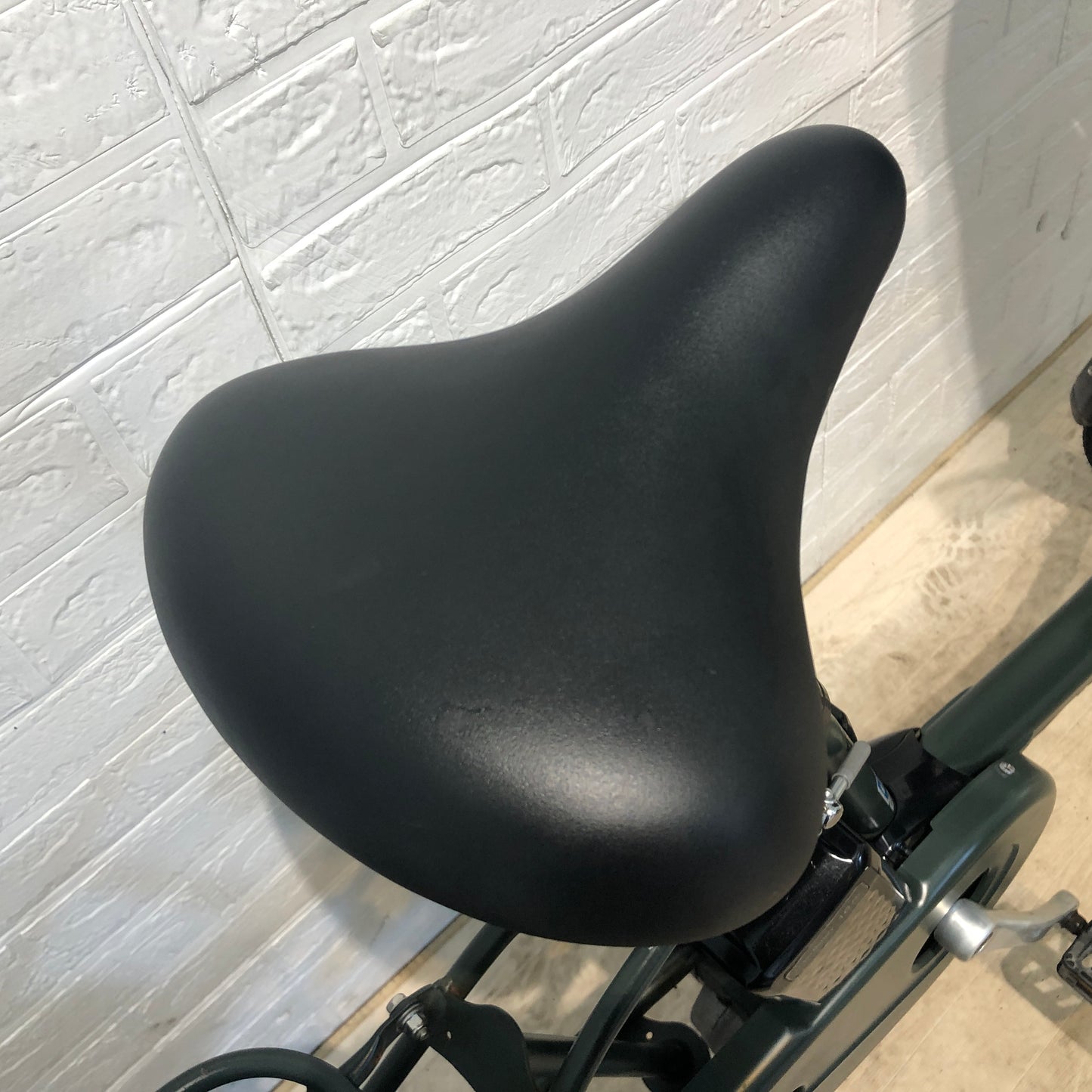 パナソニック ギュット ミニ DX グリーン 20インチ YN120【中古車】