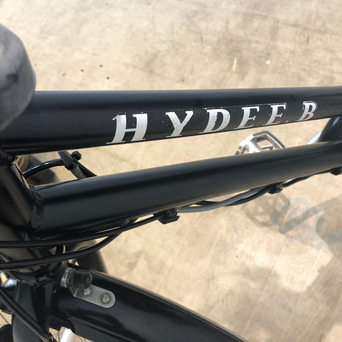ブリヂストン HYDEE B ハイディ ビー ブラック 26インチ YX111 【中古車】