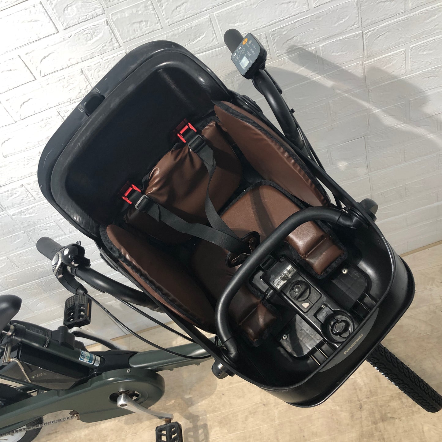 パナソニック ギュット ミニ DX グリーン 20インチ YN121【中古車】