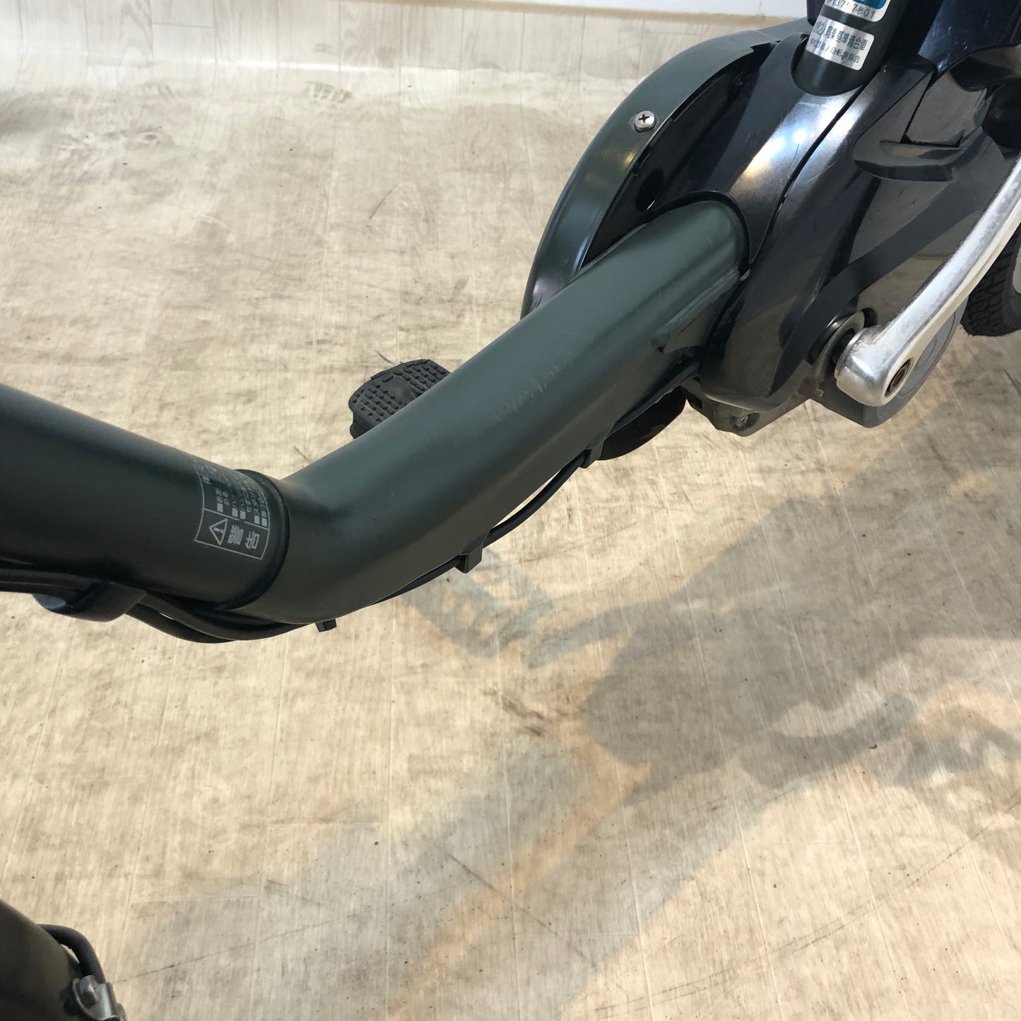 パナソニック ギュット ミニ DX グリーン 20インチ YN121【中古車】