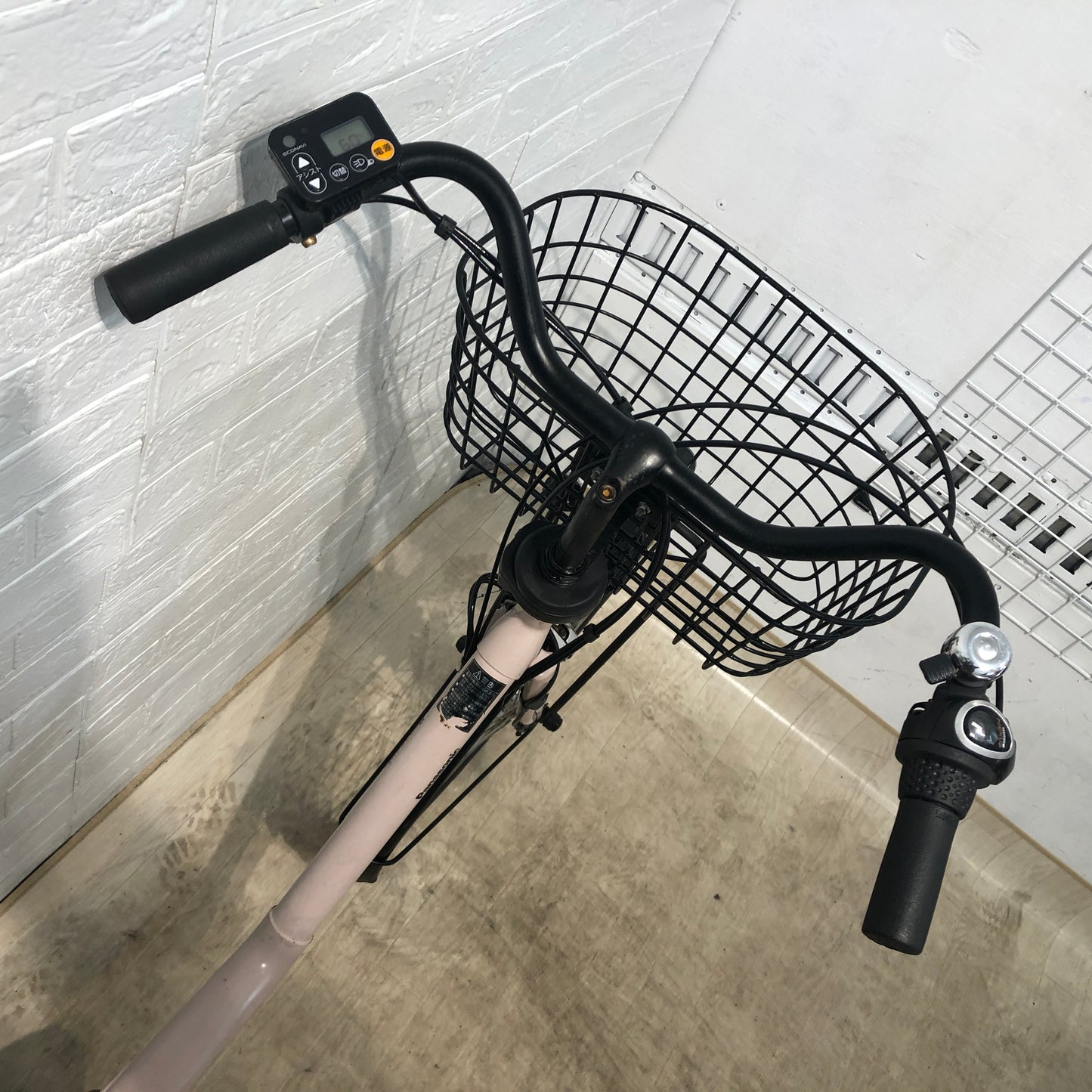 パナソニック ギュット ステージ 22 グレージュ 22インチ YN122【中古車】
