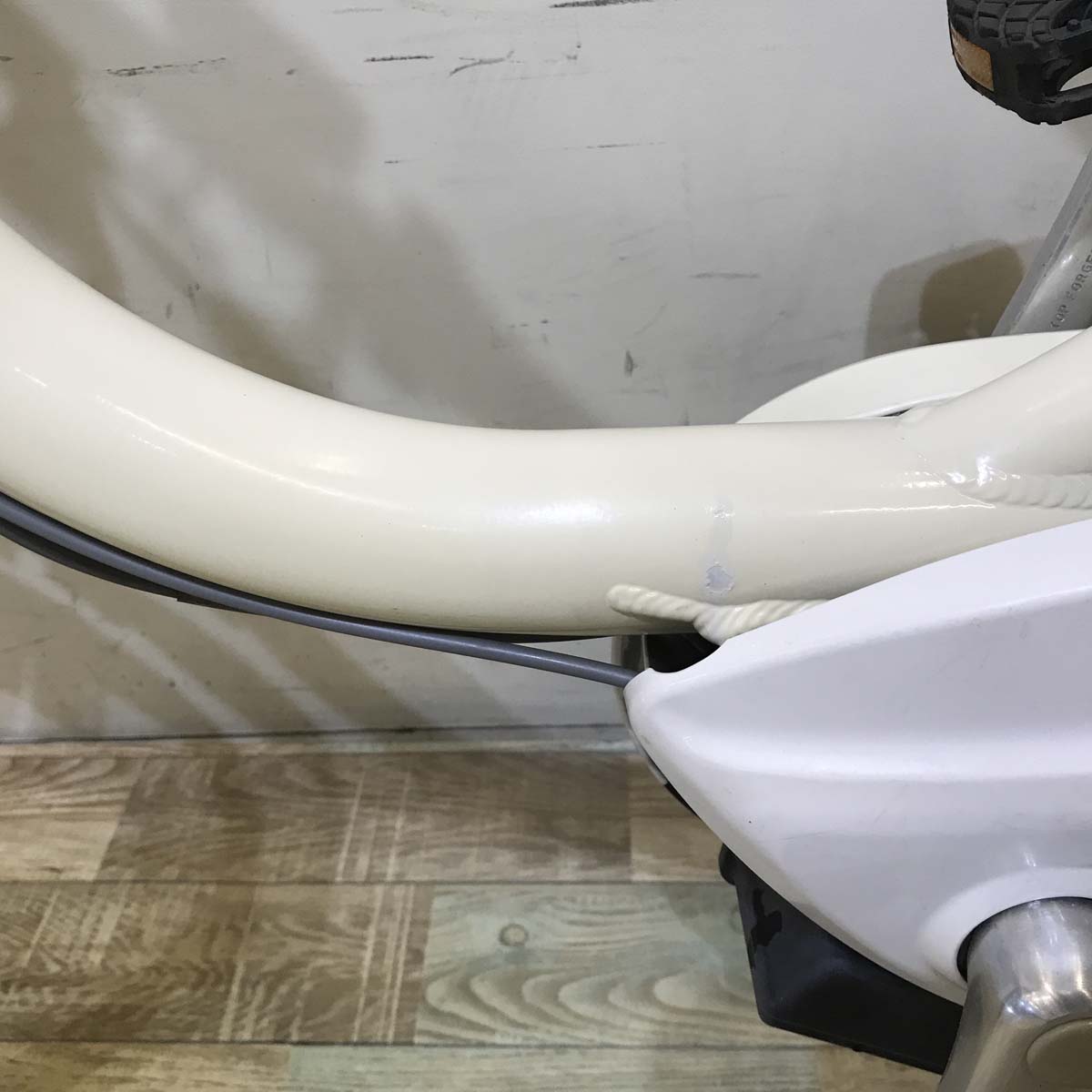 ブリヂストン アシスタ DX ホワイト 24インチ KZ056 【中古車】
