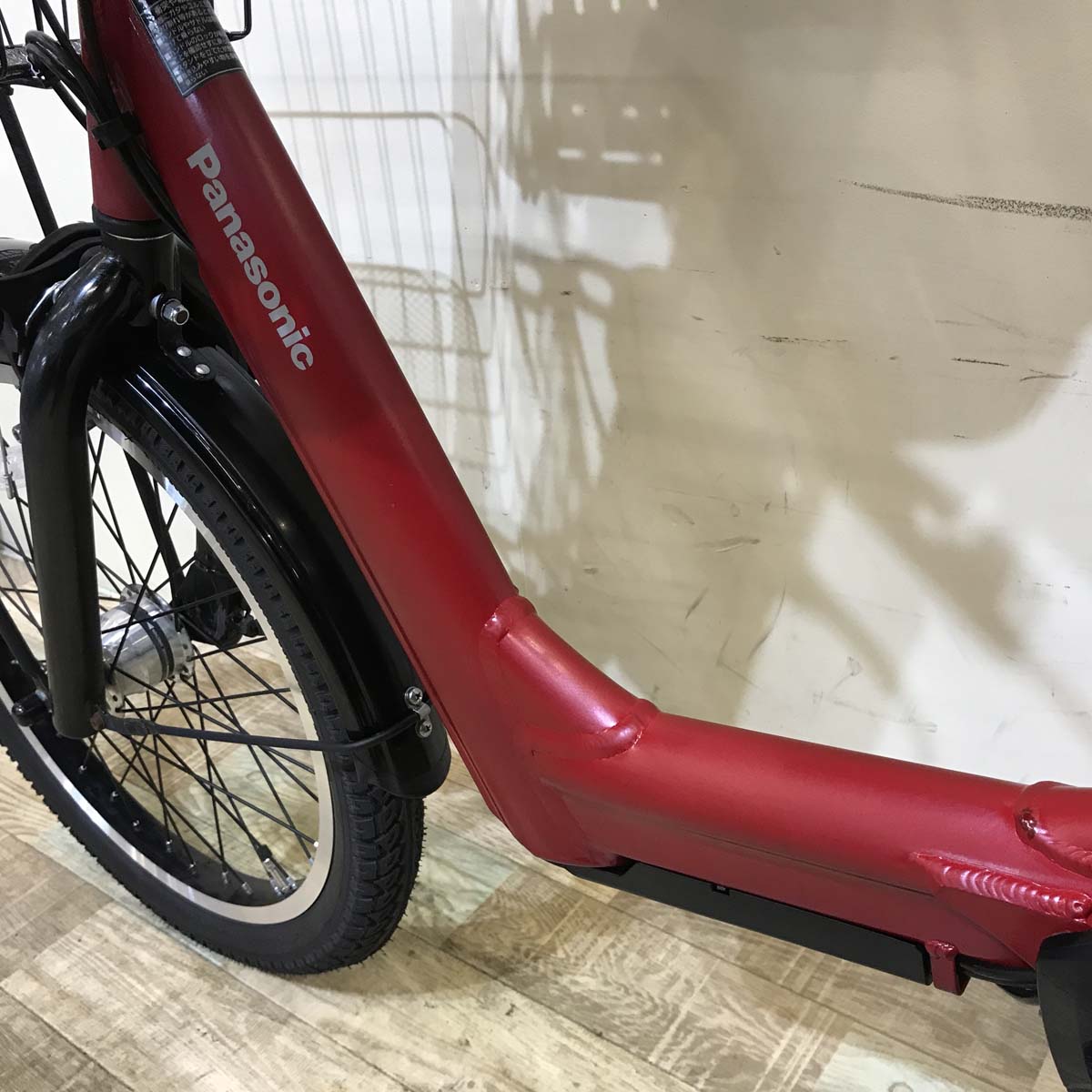 パナソニック ギュット アニーズ レッド 20インチ KU129【中古車】