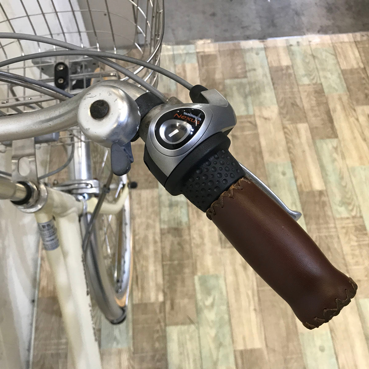 パナソニック ビビ ライト F ホワイトベージュ 26インチ KZ070 【中古車】