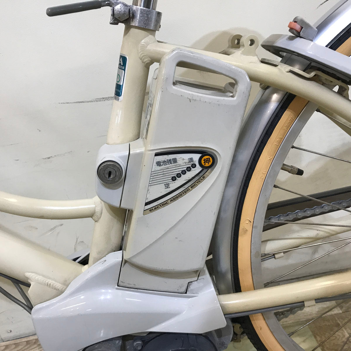パナソニック ビビ ライト F ホワイトベージュ 26インチ KZ070 【中古車】