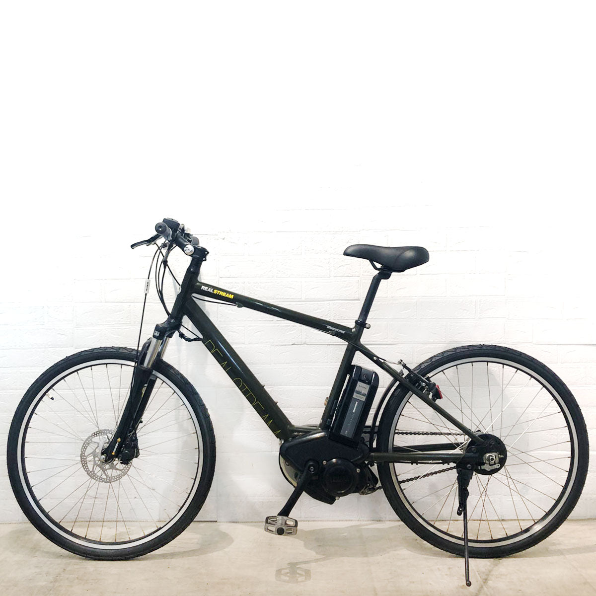 ブリヂストン リアルストリーム カーキ 26インチ YT078 【中古車】