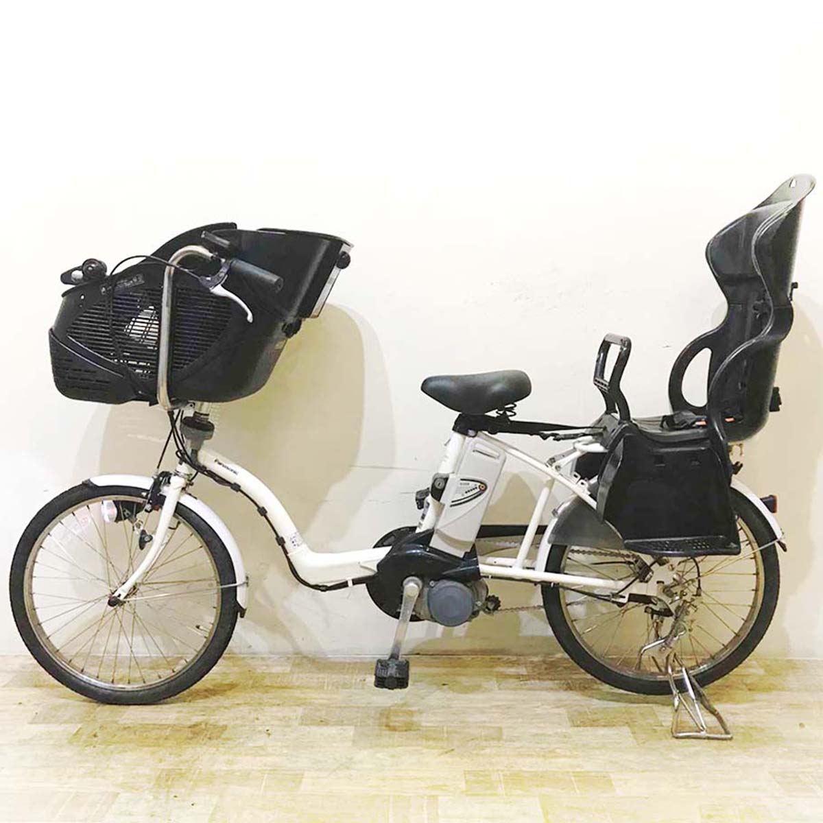 パナソニック ギュット ミニ ホワイト 20インチ KE087【中古車】