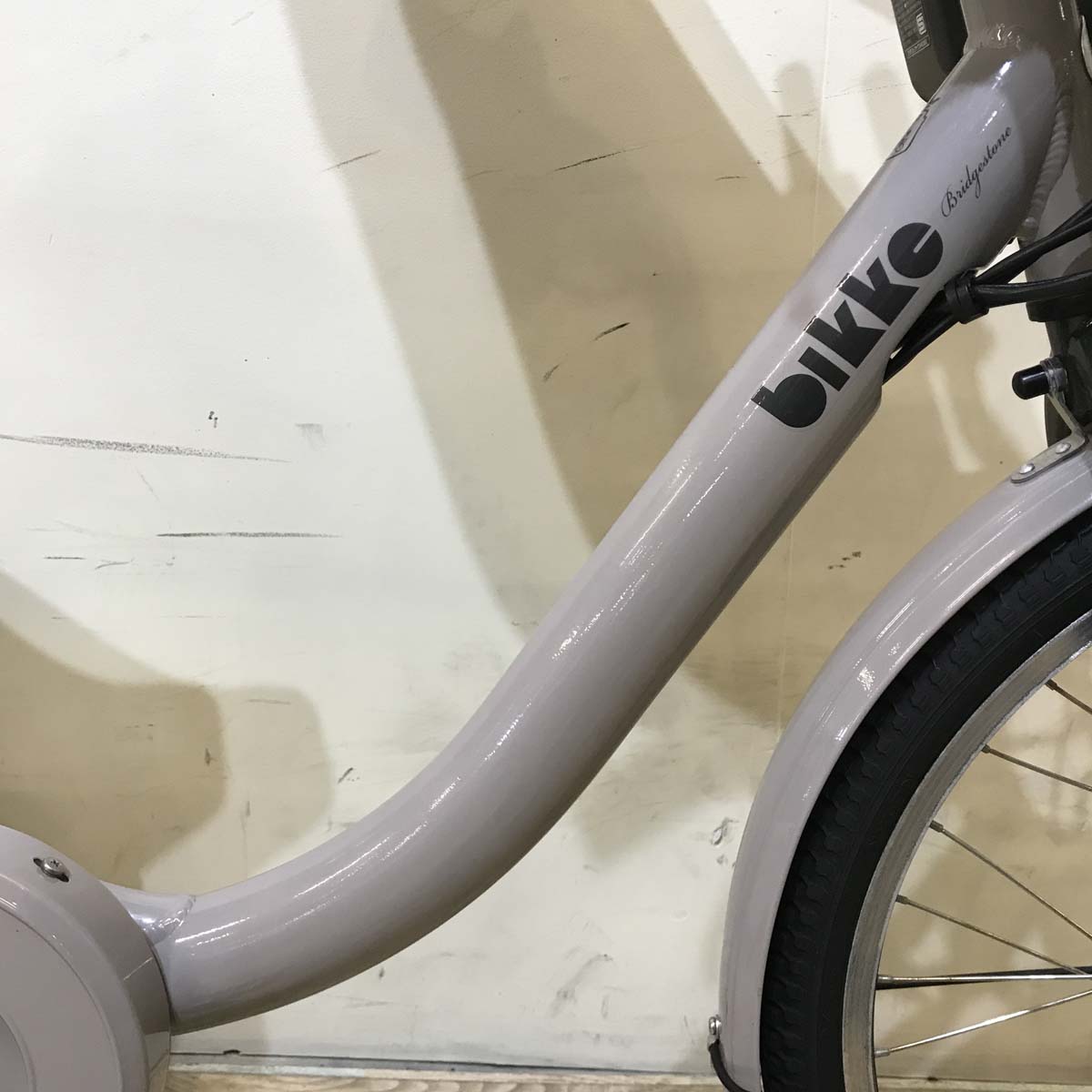 ブリヂストン bikke MOB dd ビッケ モブ dd ベージュ 前24×後20インチ KZ087【中古車】