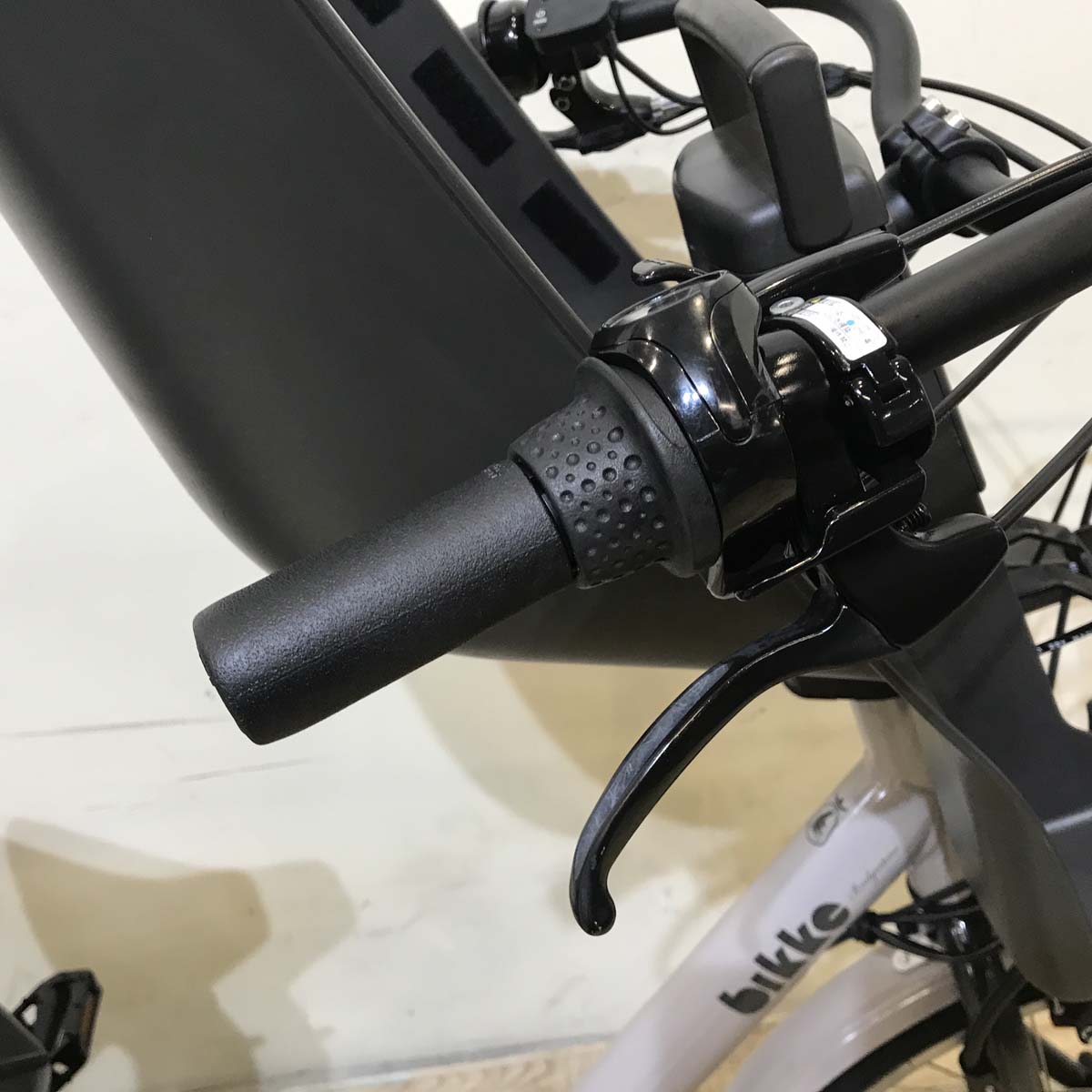 ブリヂストン bikke MOB dd ビッケ モブ dd ベージュ 前24×後20インチ KZ087【中古車】