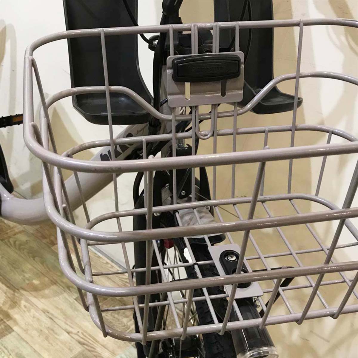 ブリヂストン bikke MOB dd ビッケ モブ dd ベージュ 前24×後20インチ KZ087【中古車】
