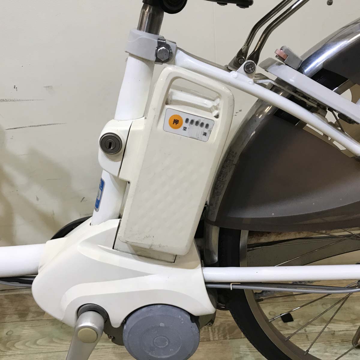 パナソニック ビビ DX ホワイト 24インチ KZ094 【中古車】