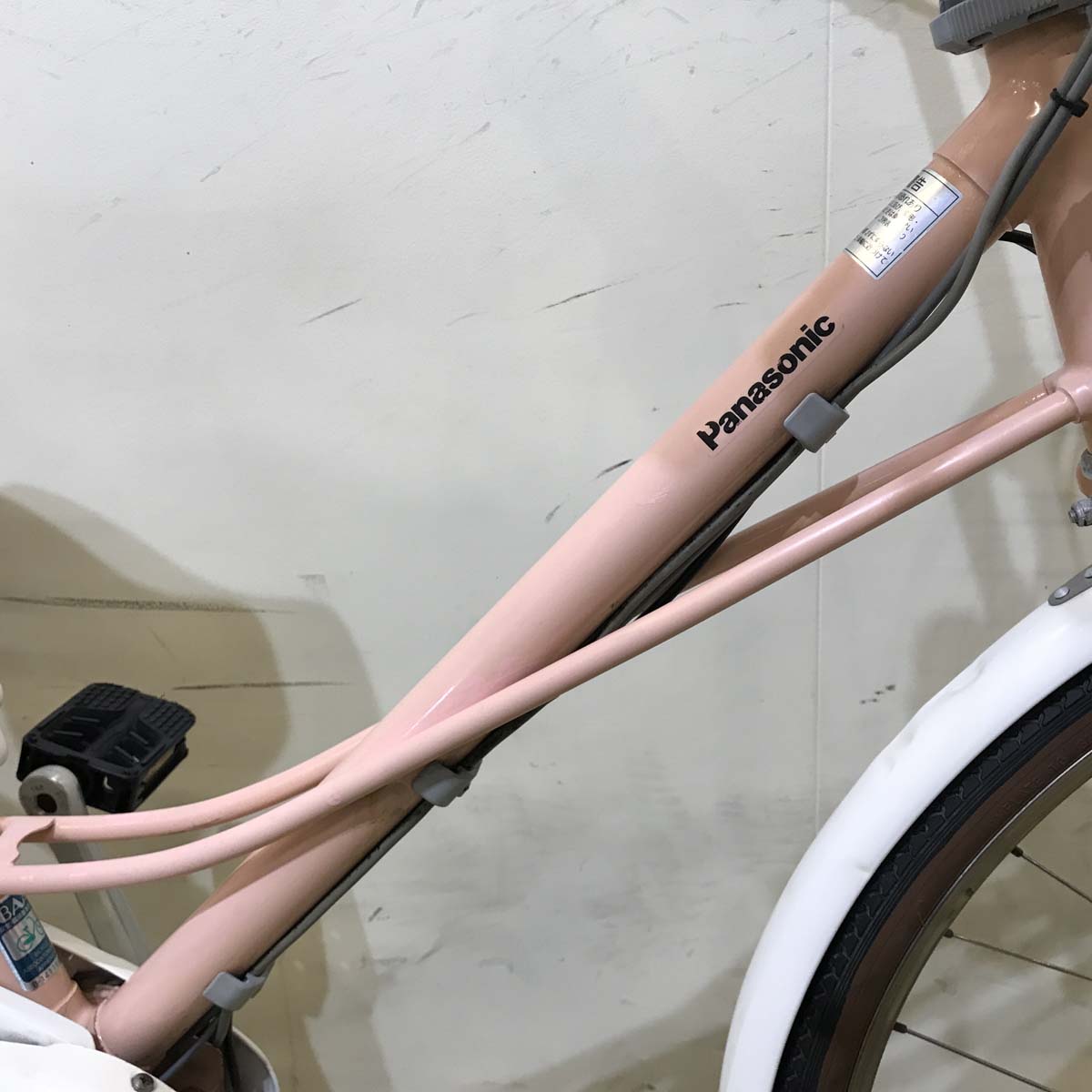 パナソニック カラーズ EB ピンク 26インチ KV014 【中古車】