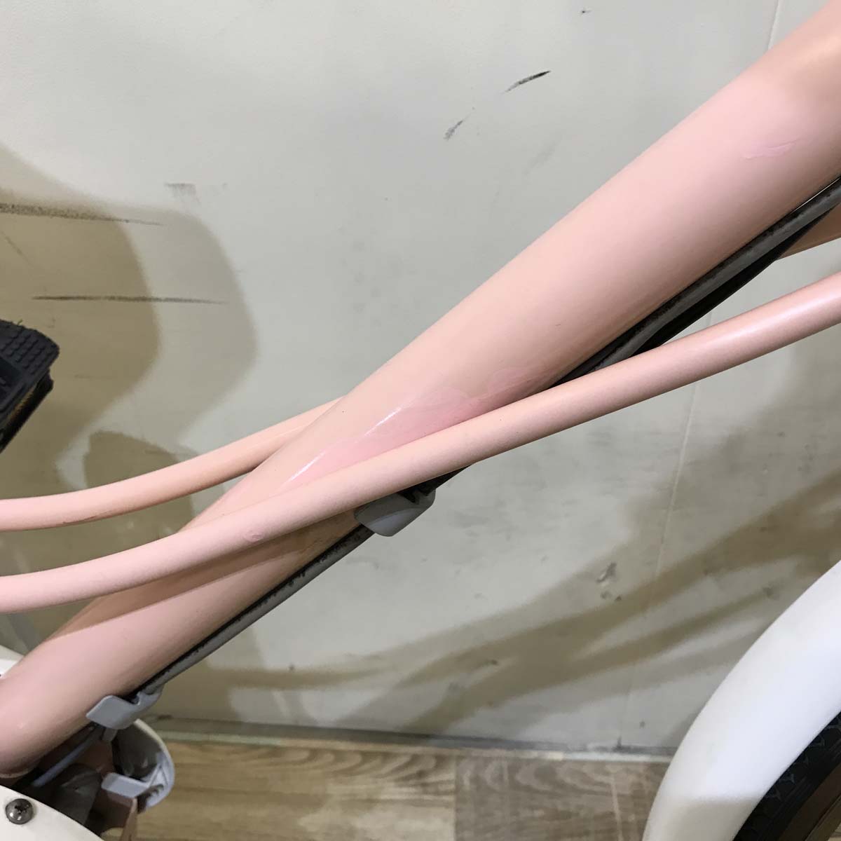 パナソニック カラーズ EB ピンク 26インチ KV014 【中古車】