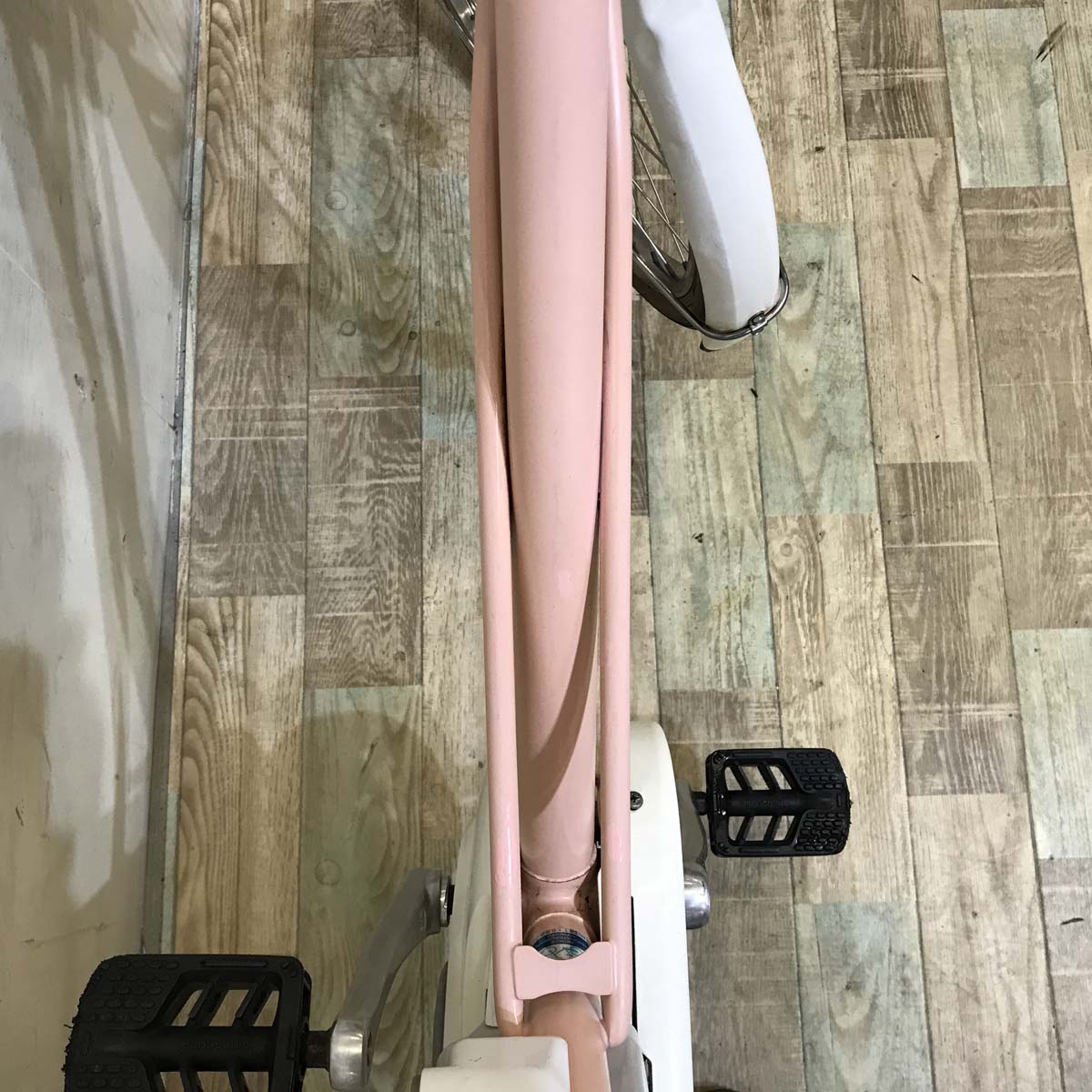 パナソニック カラーズ EB ピンク 26インチ KV014 【中古車】