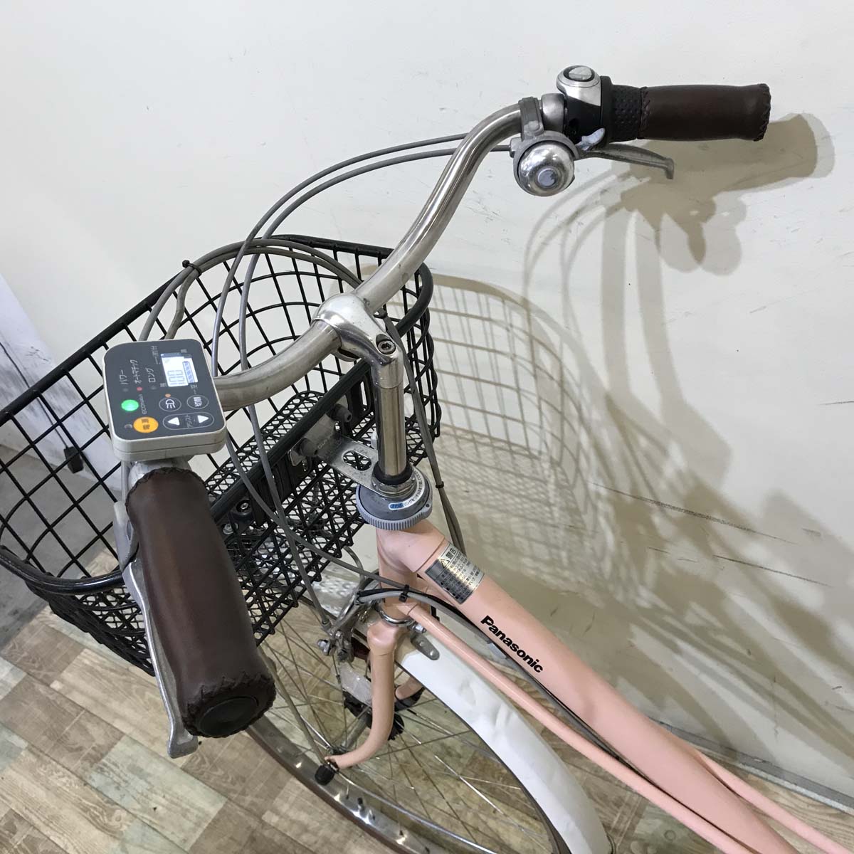 パナソニック カラーズ EB ピンク 26インチ KV014 【中古車】