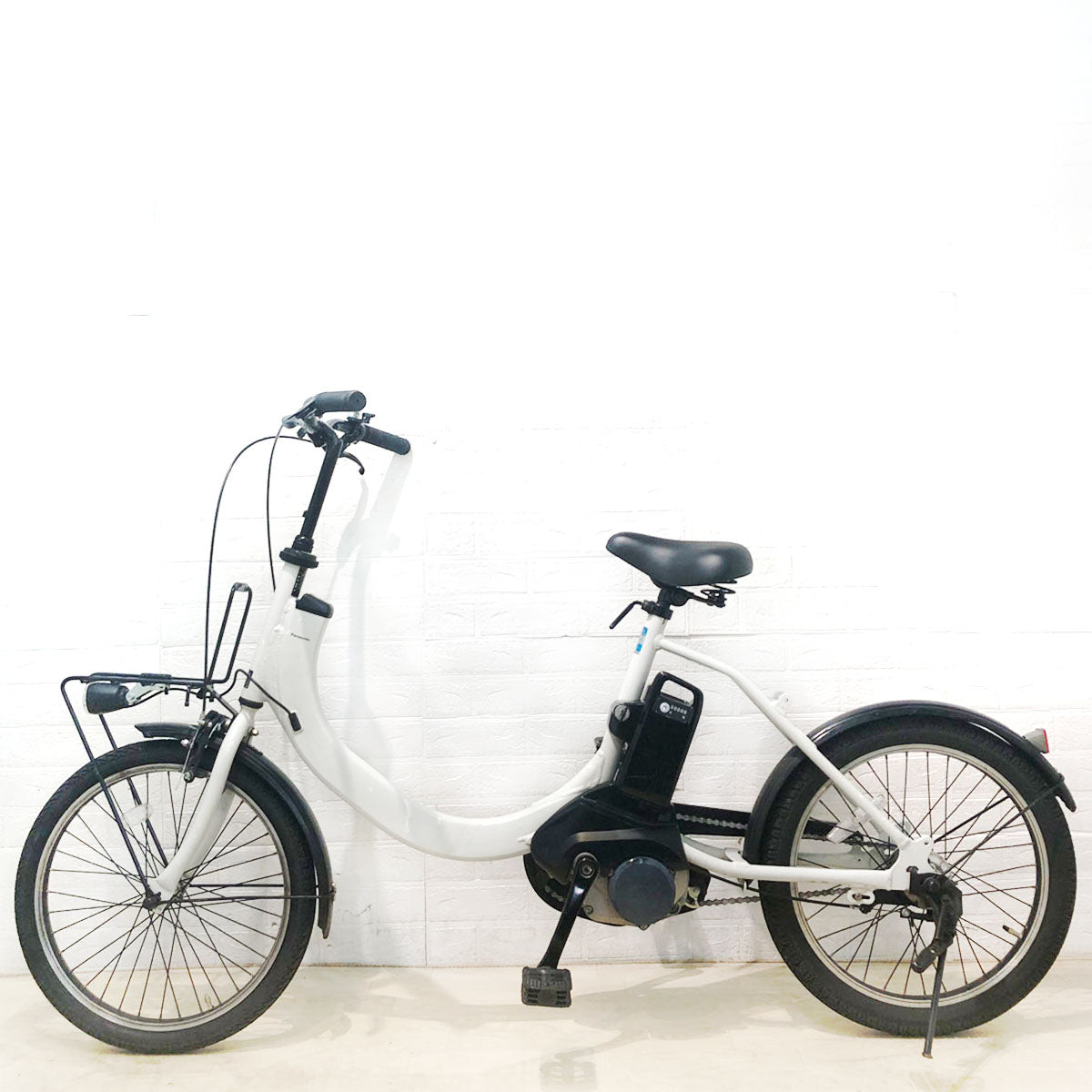 パナソニック SW グレー 20インチ SR406Y 【中古車】