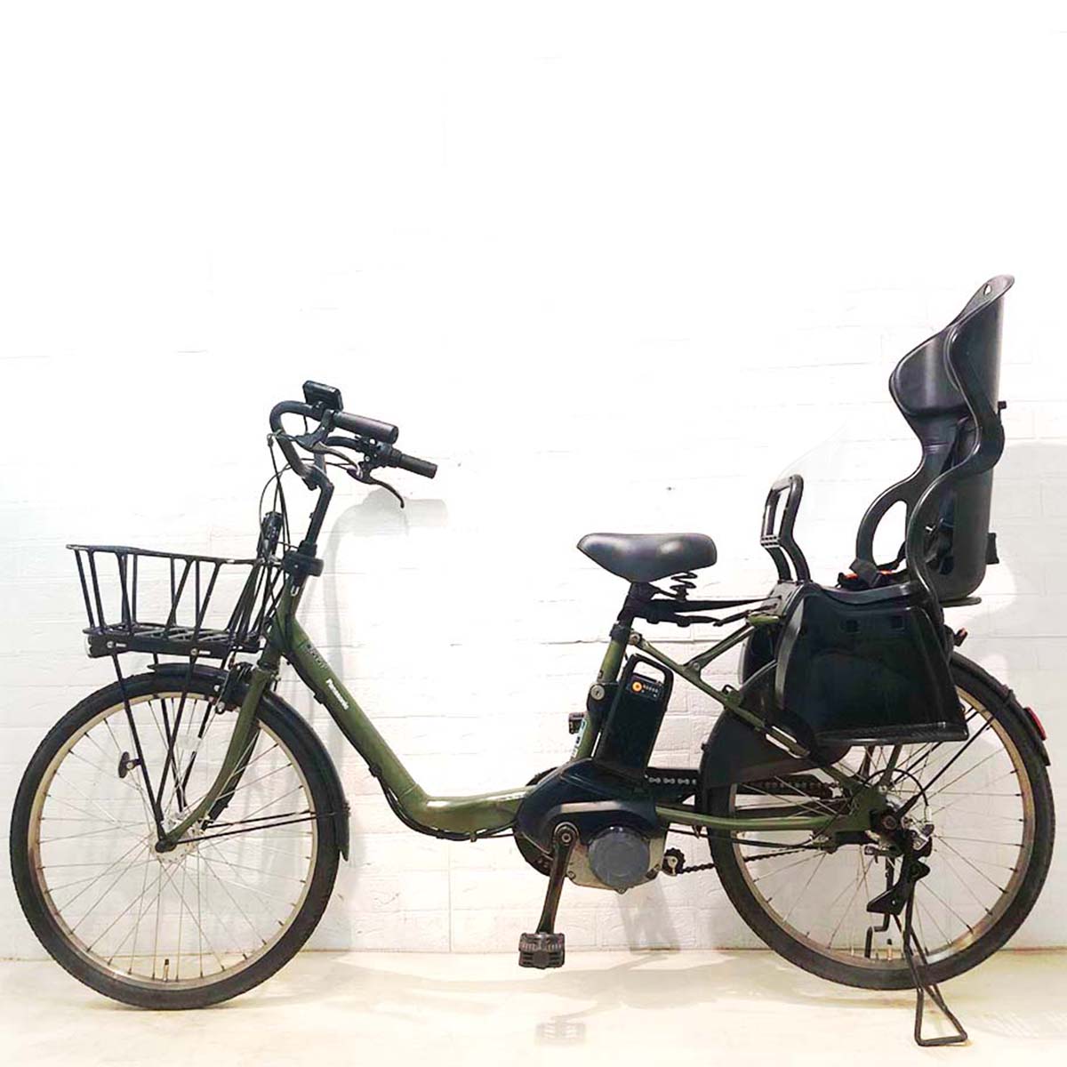 パナソニック ギュット ステージ カーキ 22インチ YA047【中古車】