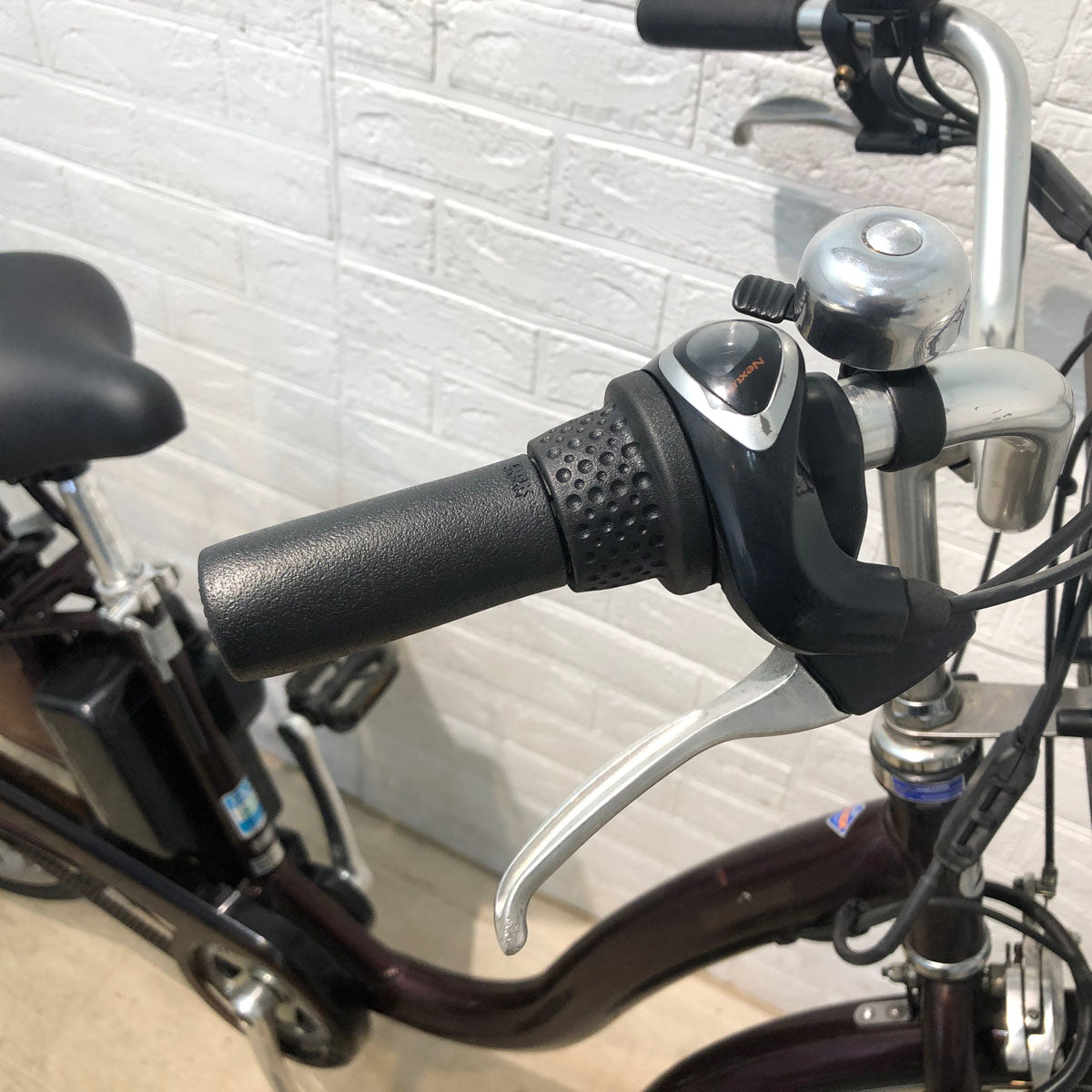 ブリヂストン フロンティア DX ブラウン 26インチ YT121【中古車】