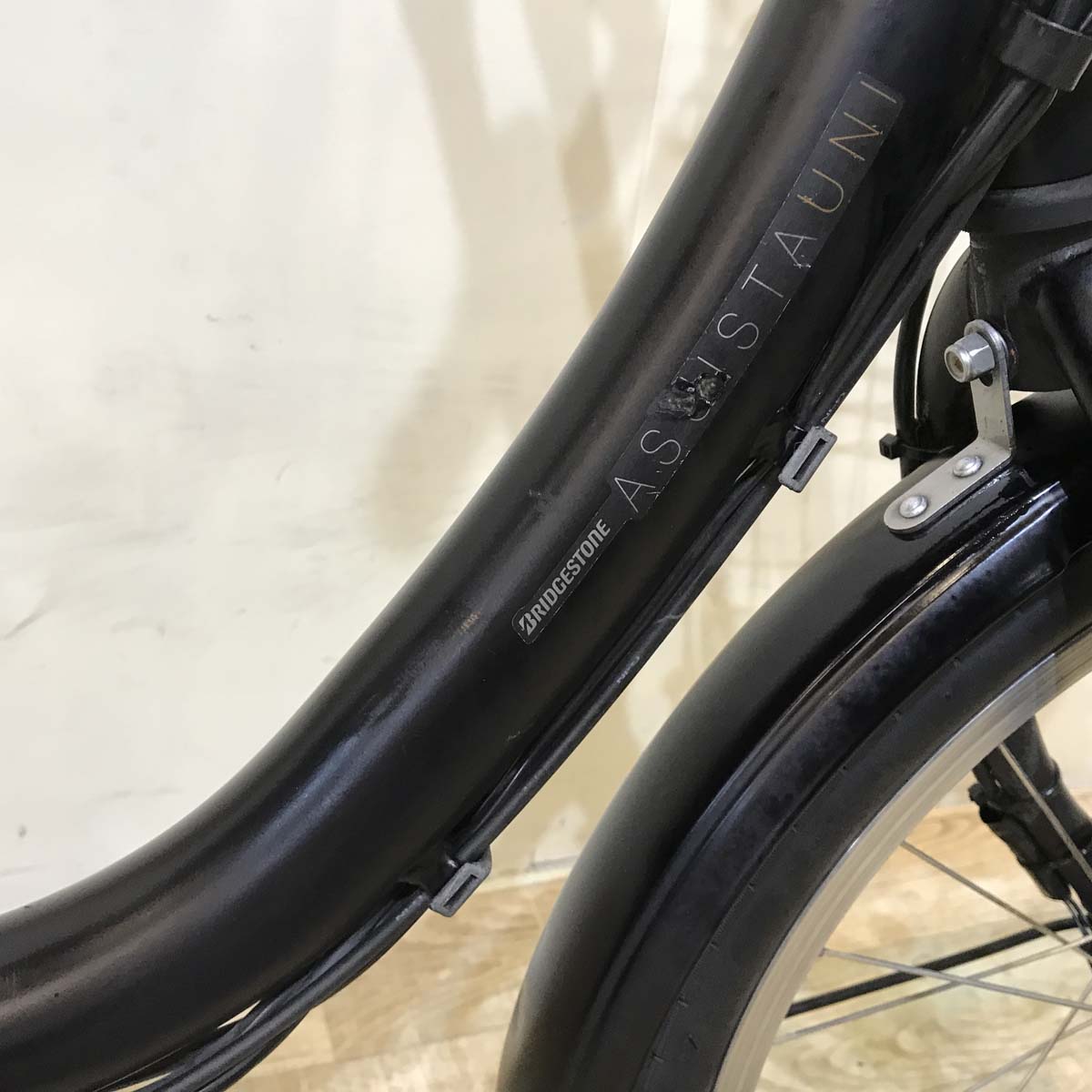 ブリヂストン アシスタ ユニ 20 ブラック 20インチ KV056 【中古車】