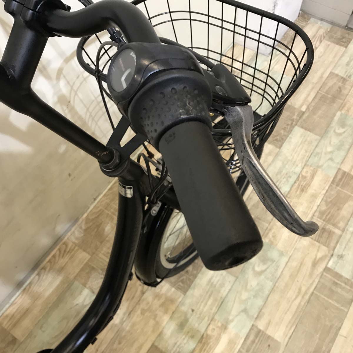 ブリヂストン アシスタ ユニ 20 ブラック 20インチ KV056 【中古車】