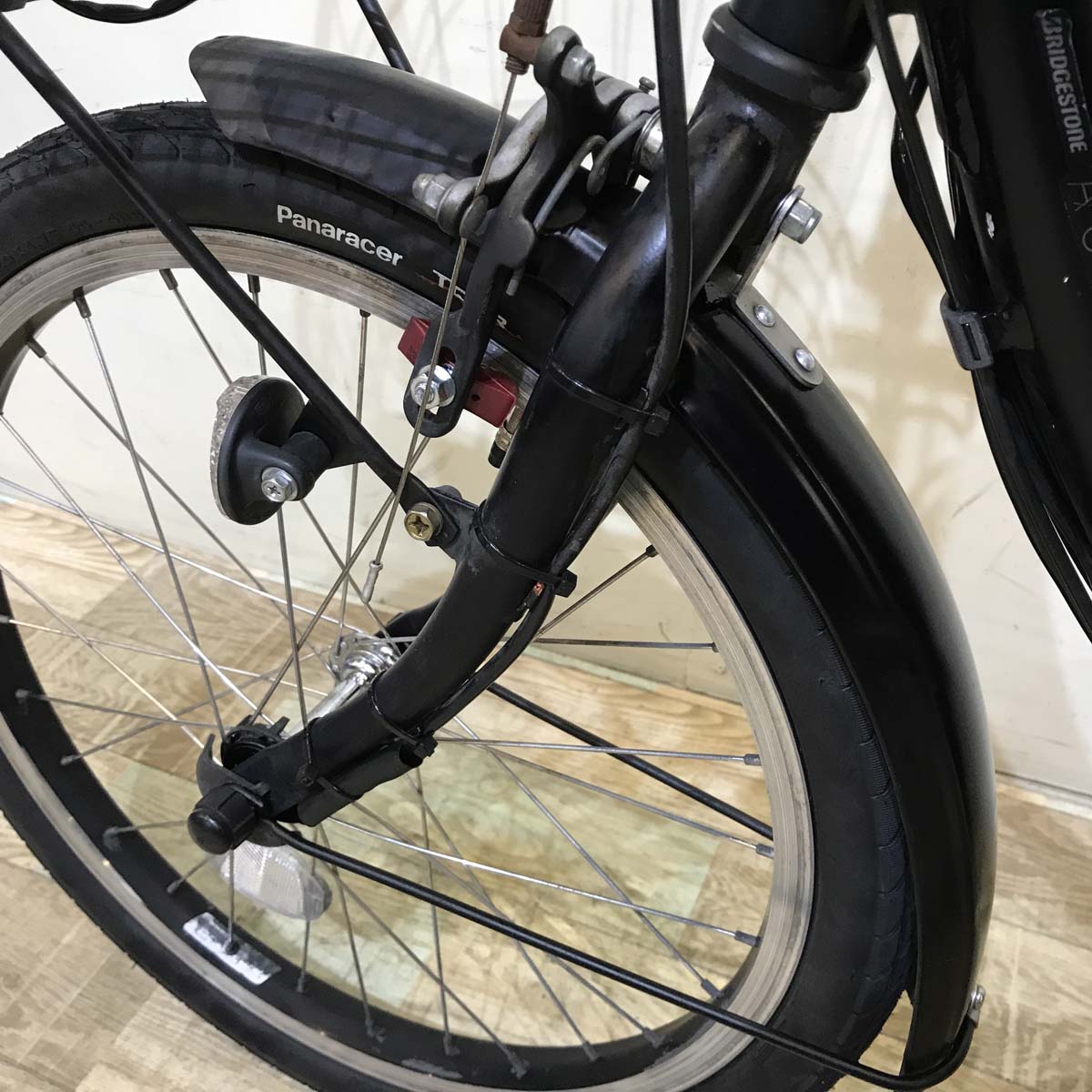 ブリヂストン アシスタ ユニ 20 ブラック 20インチ KV056 【中古車】