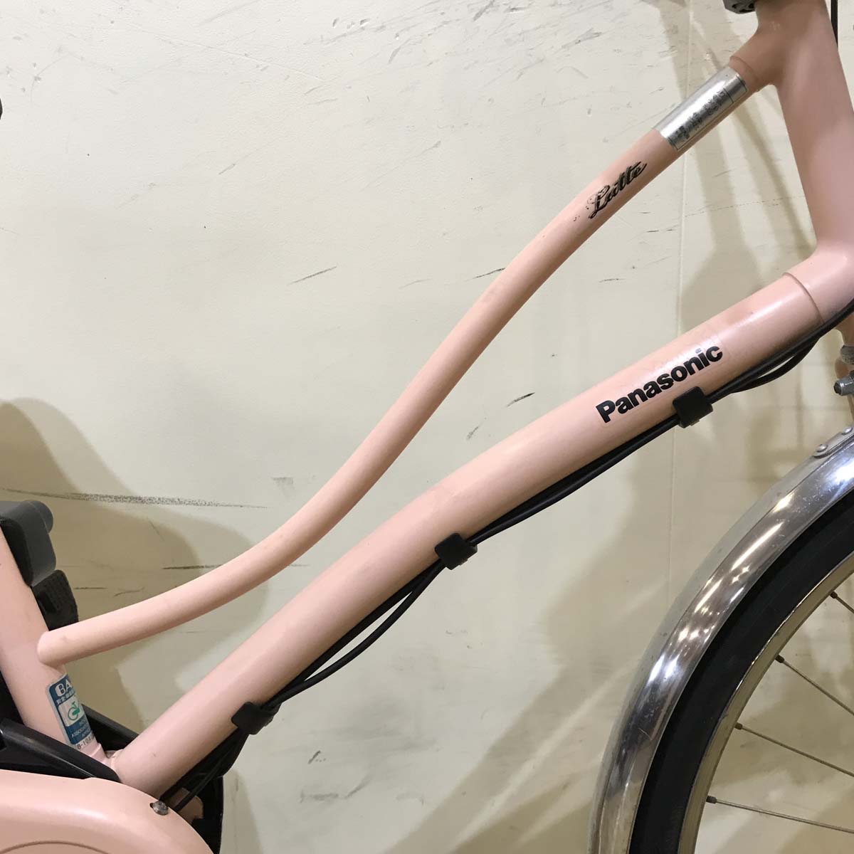 パナソニック ビビ ラッテ ピンク 26インチ KV058 【中古車】