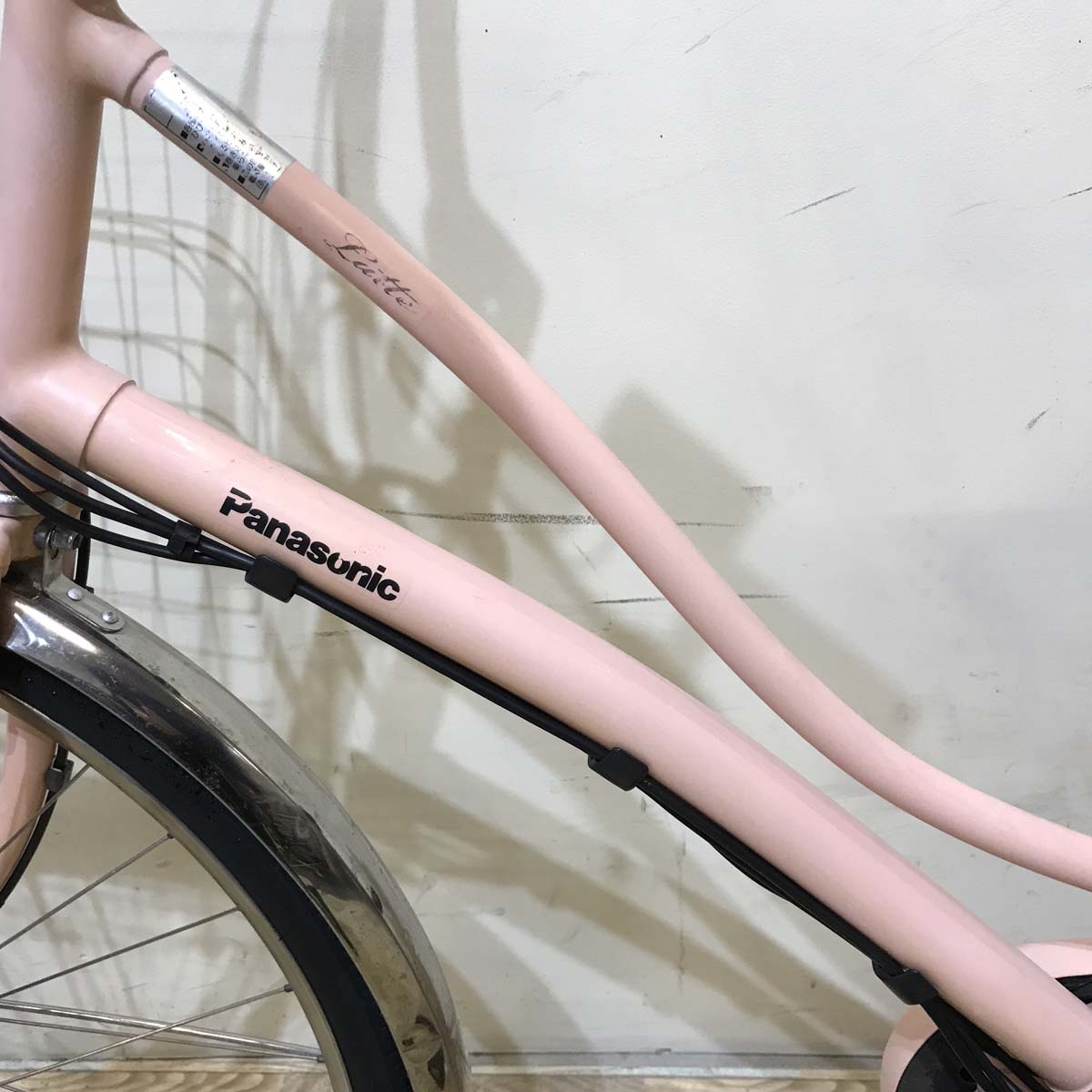 パナソニック ビビ ラッテ ピンク 26インチ KV058 【中古車】