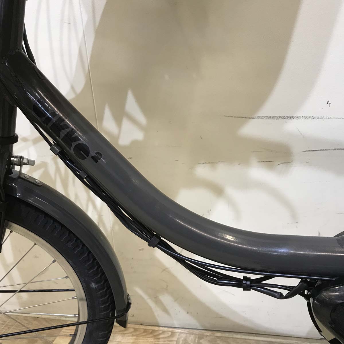 ブリヂストン bikke 2 e ビッケ ツー イー グレー 20インチ KZ140 【中古車】